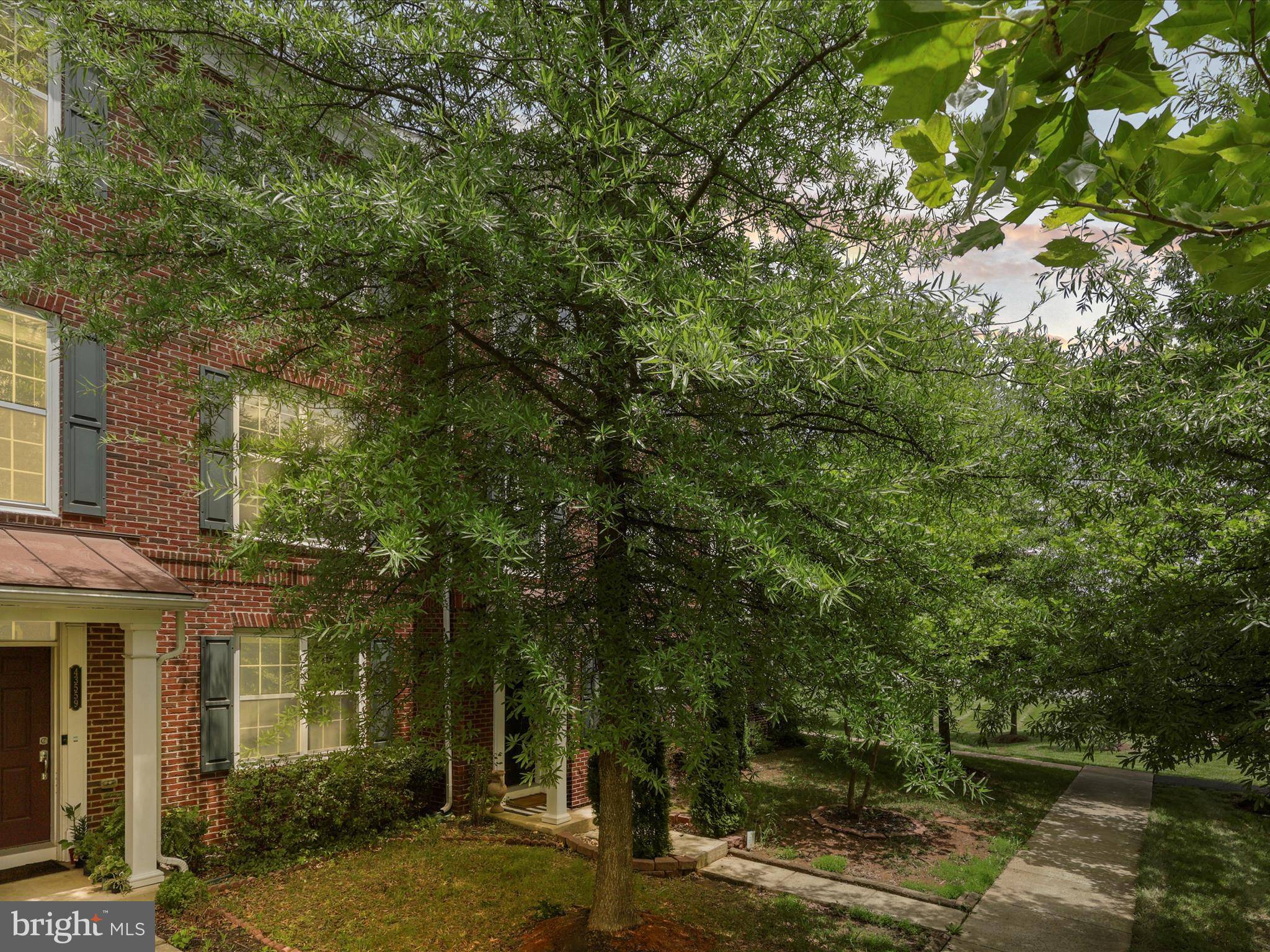 Chantilly, VA 20152,43559 WHEADON TER