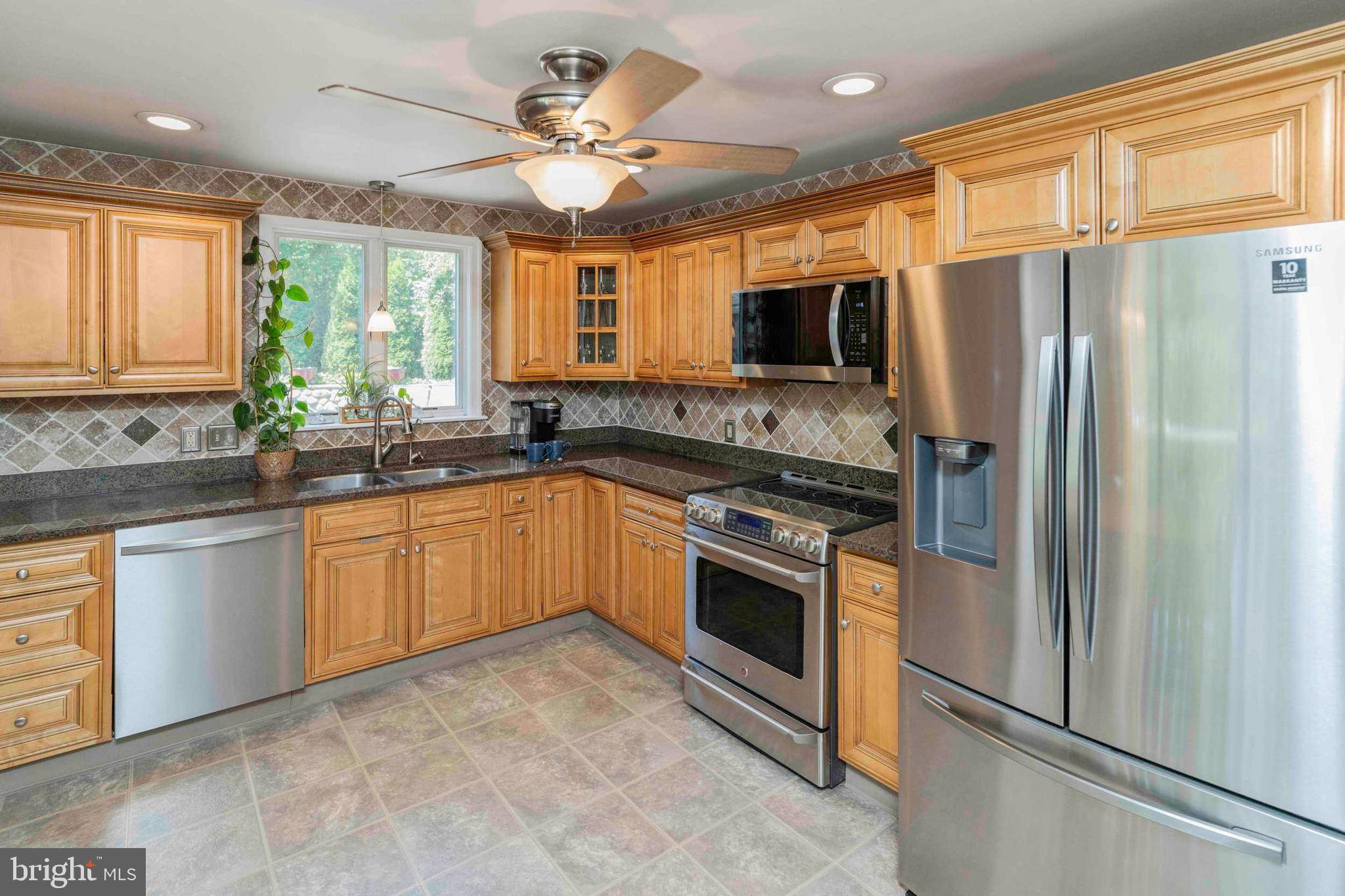Langhorne, PA 19053,803 LIBBY LN