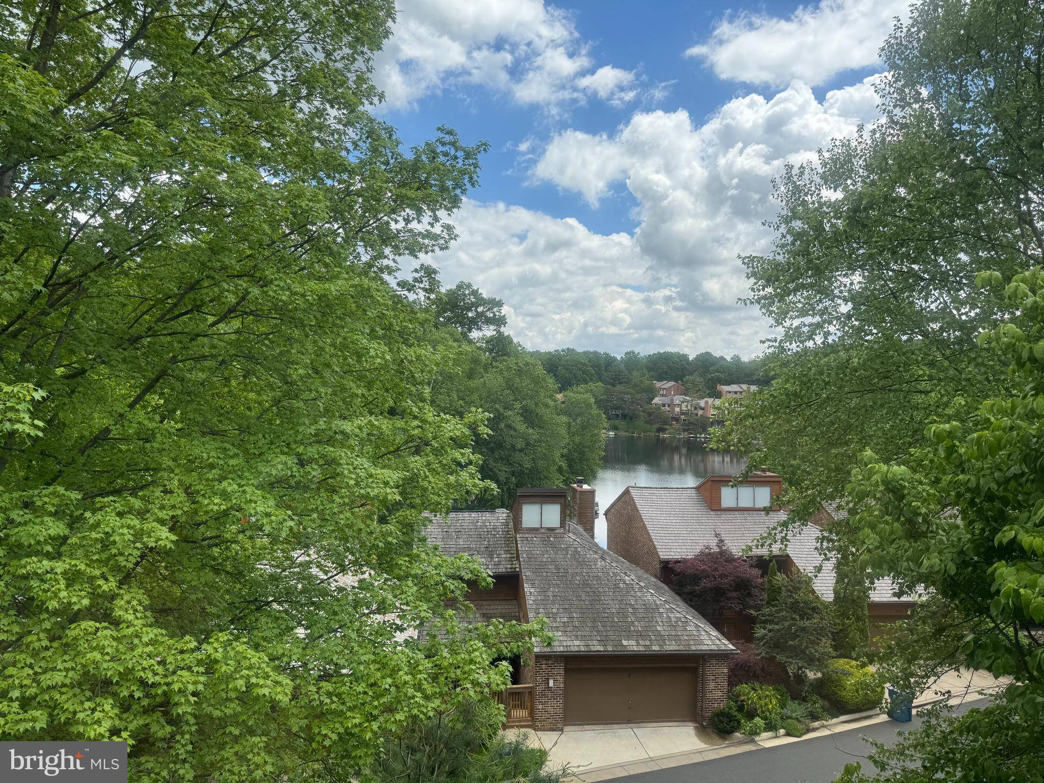 Reston, VA 20191,2151 CABOTS POINT LN
