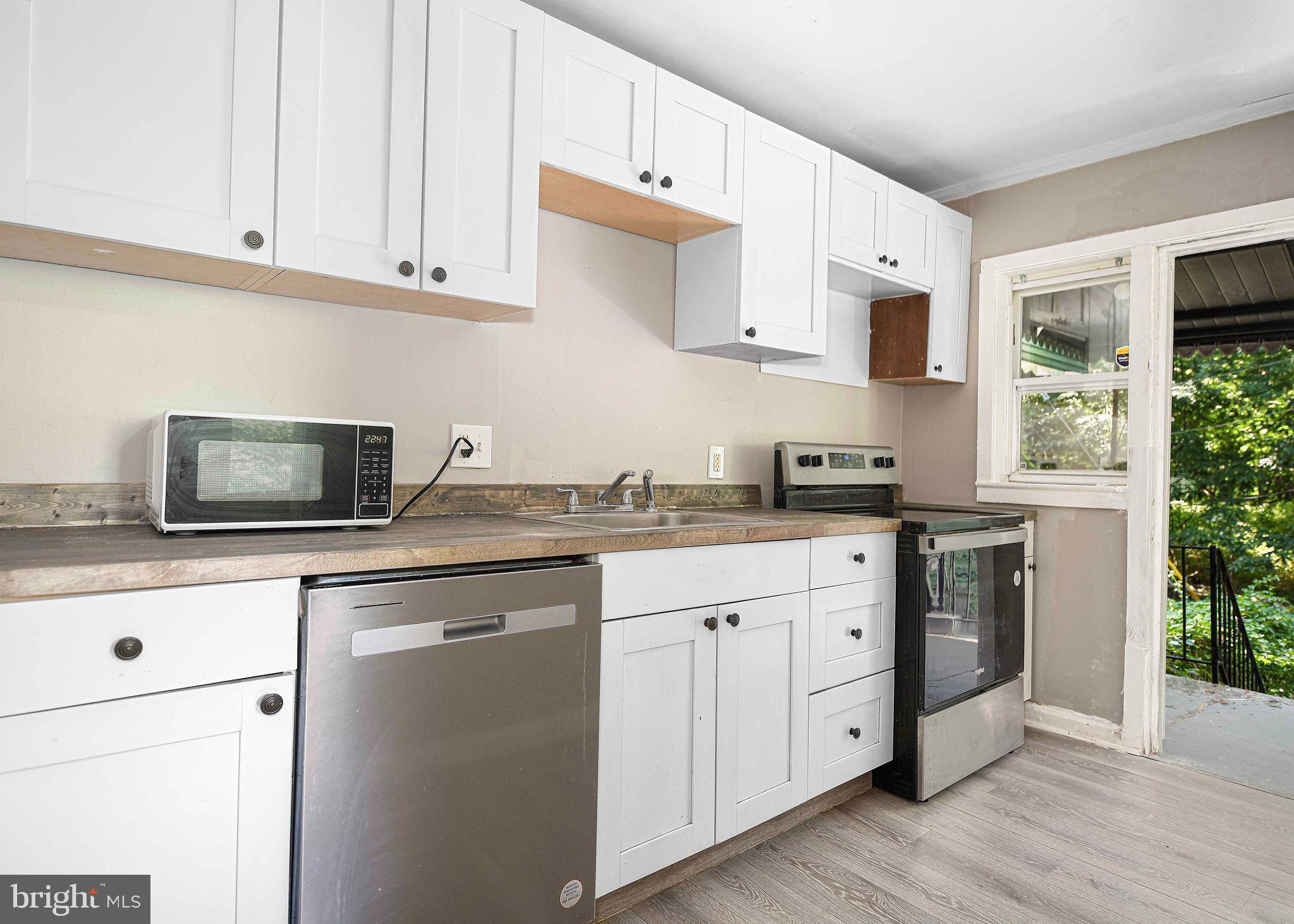 Baltimore, MD 21216,3323 PRESSTMAN ST