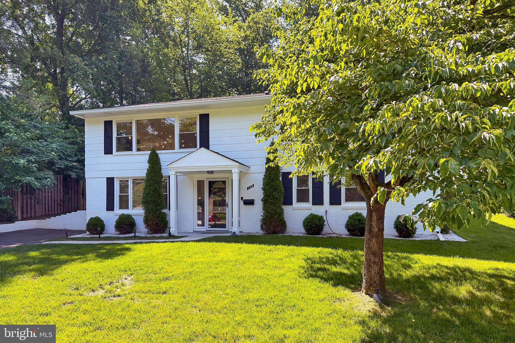 Vienna, VA 22180,109 PATRICK ST SE