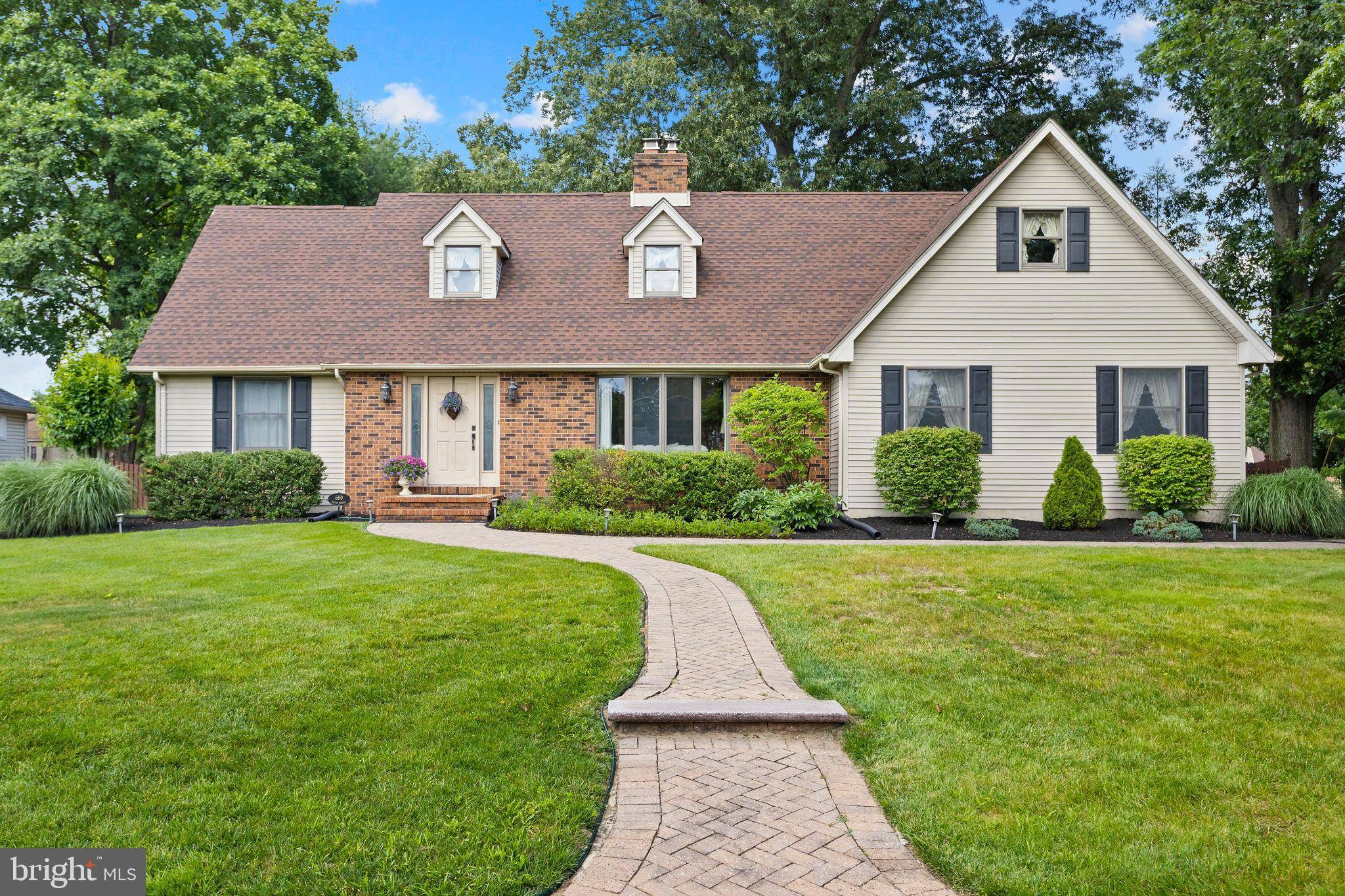 Roebling, NJ 08554,680 SIXTH ST