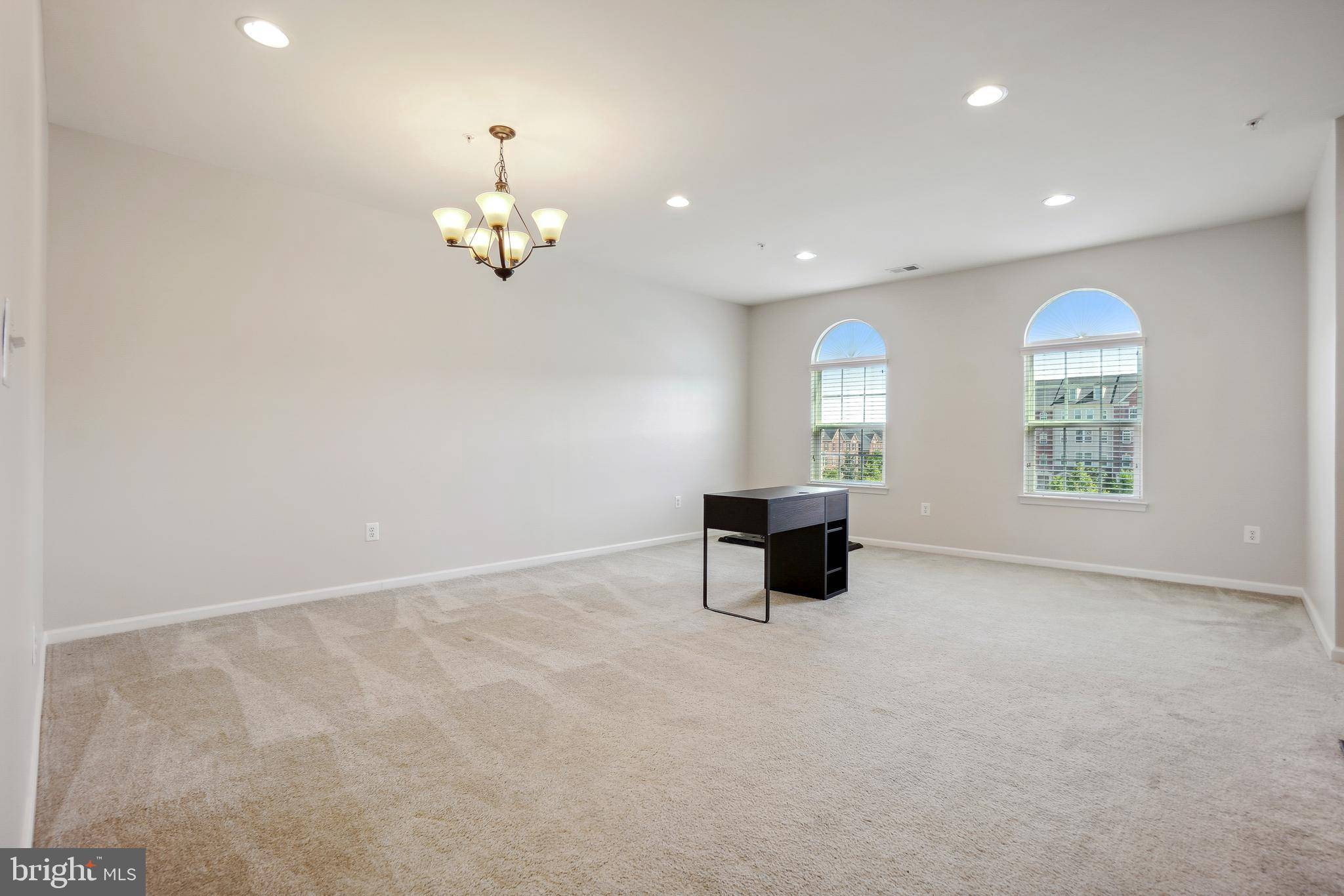 Greenbelt, MD 20770,5315 S CENTER DR #304H