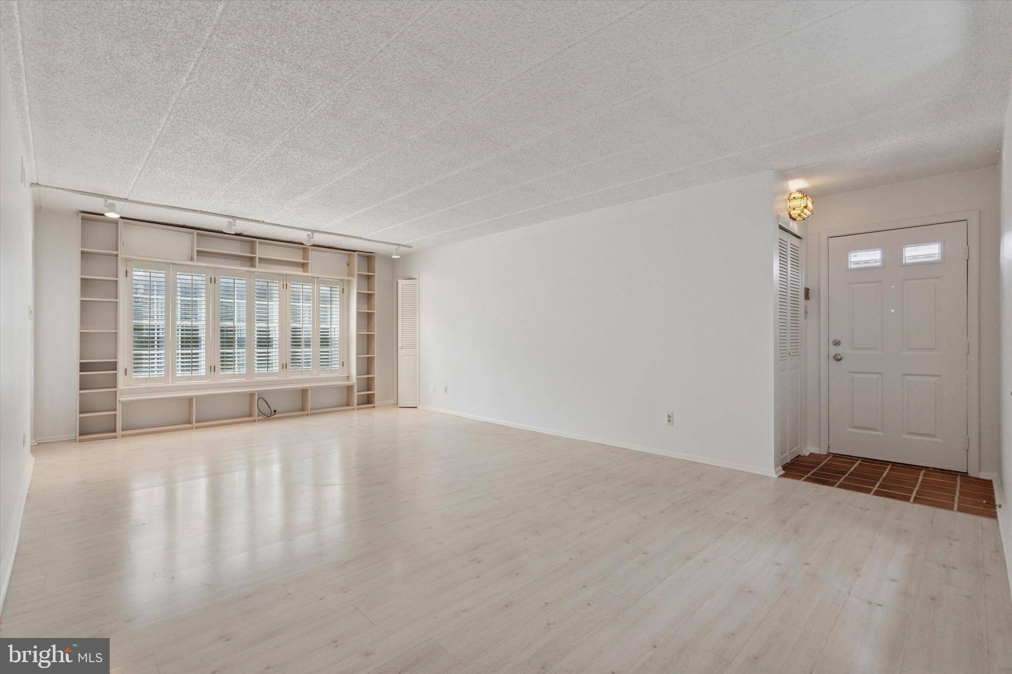 Elkins Park, PA 19027,209 GLEN LN