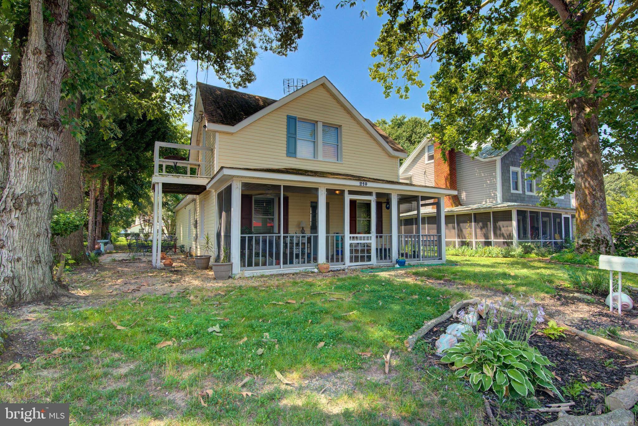 Colonial Beach, VA 22443,214 DENNISON ST