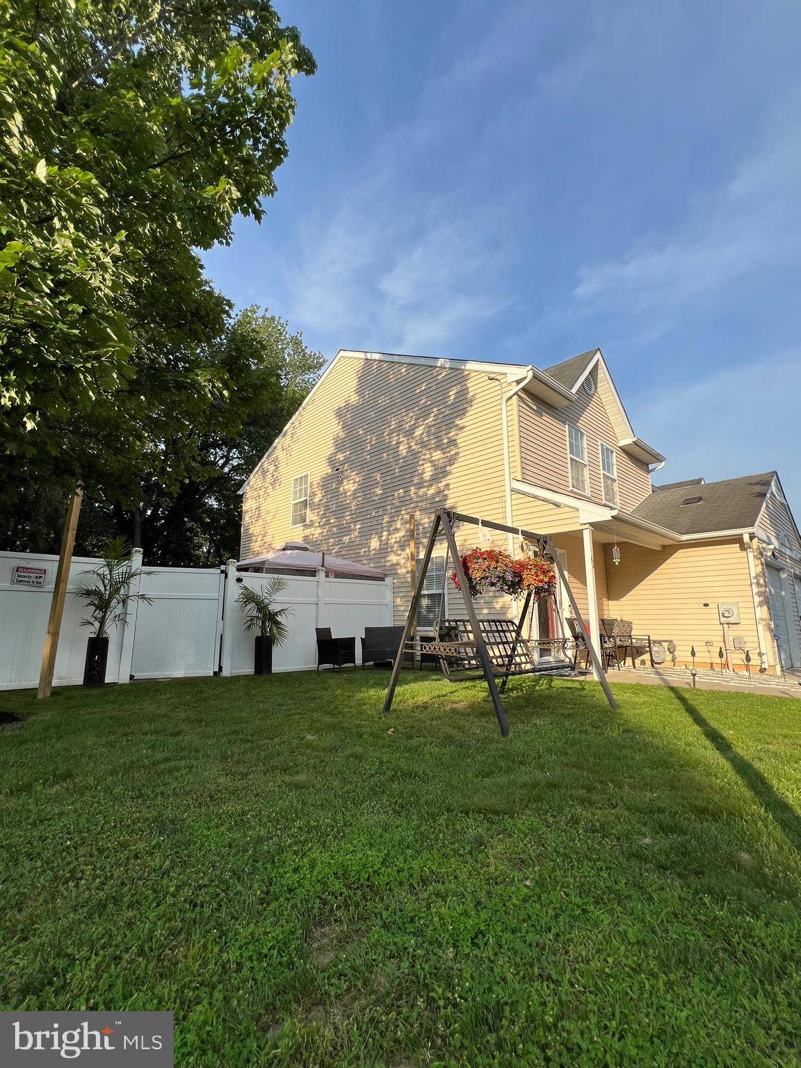 Sicklerville, NJ 08081,44 MEADOWRUE LN