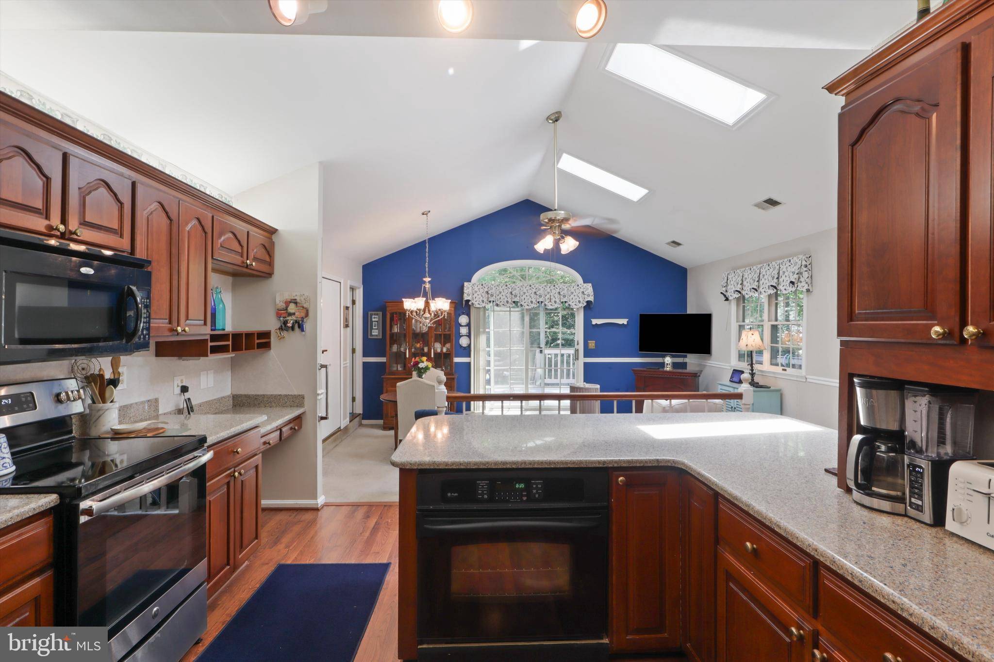Annandale, VA 22003,7131 MURRAY LN