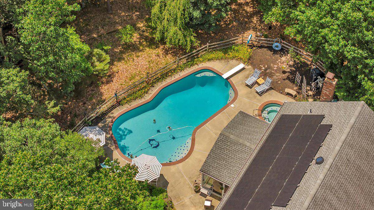 Medford, NJ 08055,14 GLEN LAKE DR