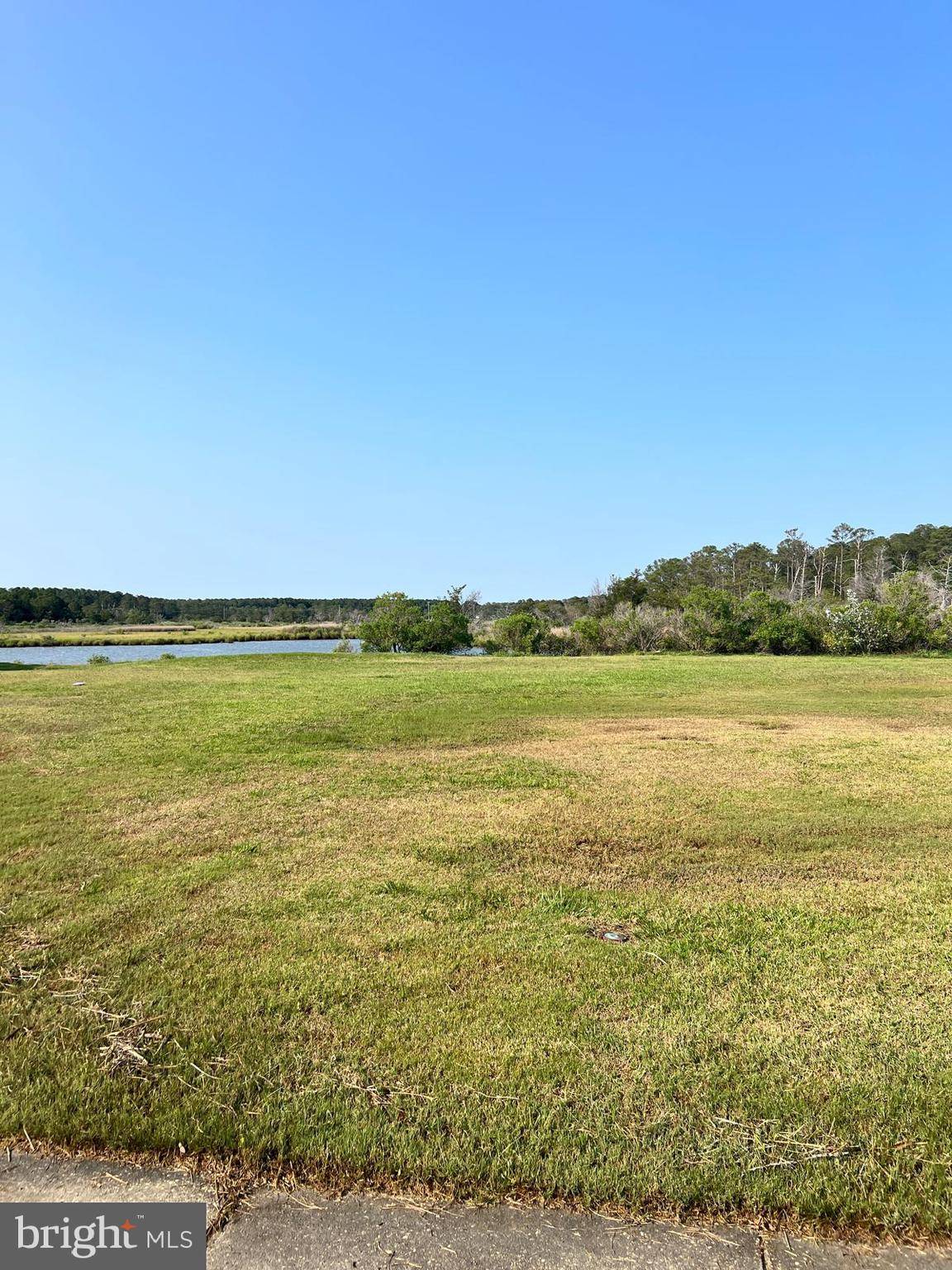 Crisfield, MD 21817,122 HALL HWY