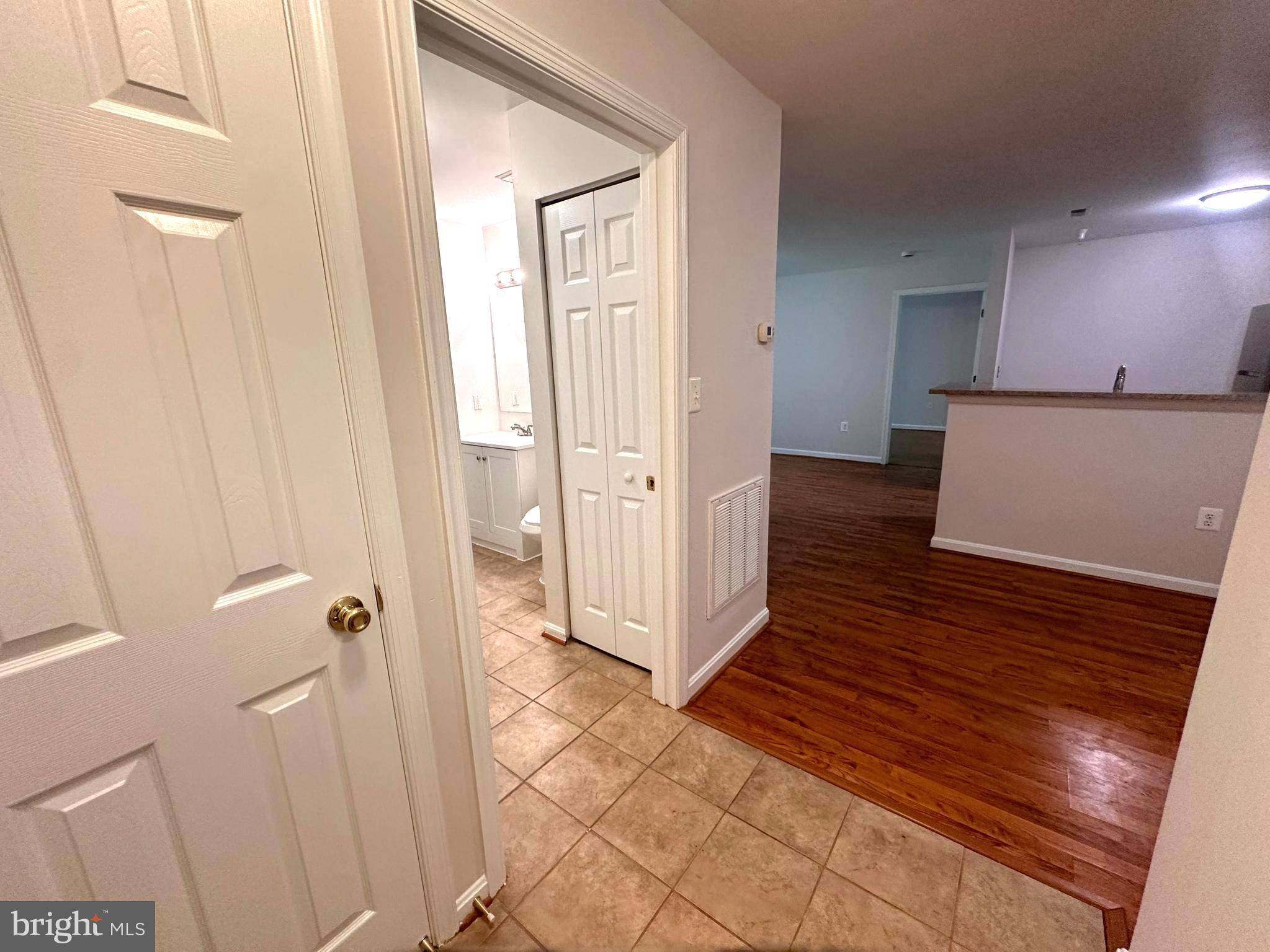 Germantown, MD 20874,18815 SPARKLING WATER DR #4-O