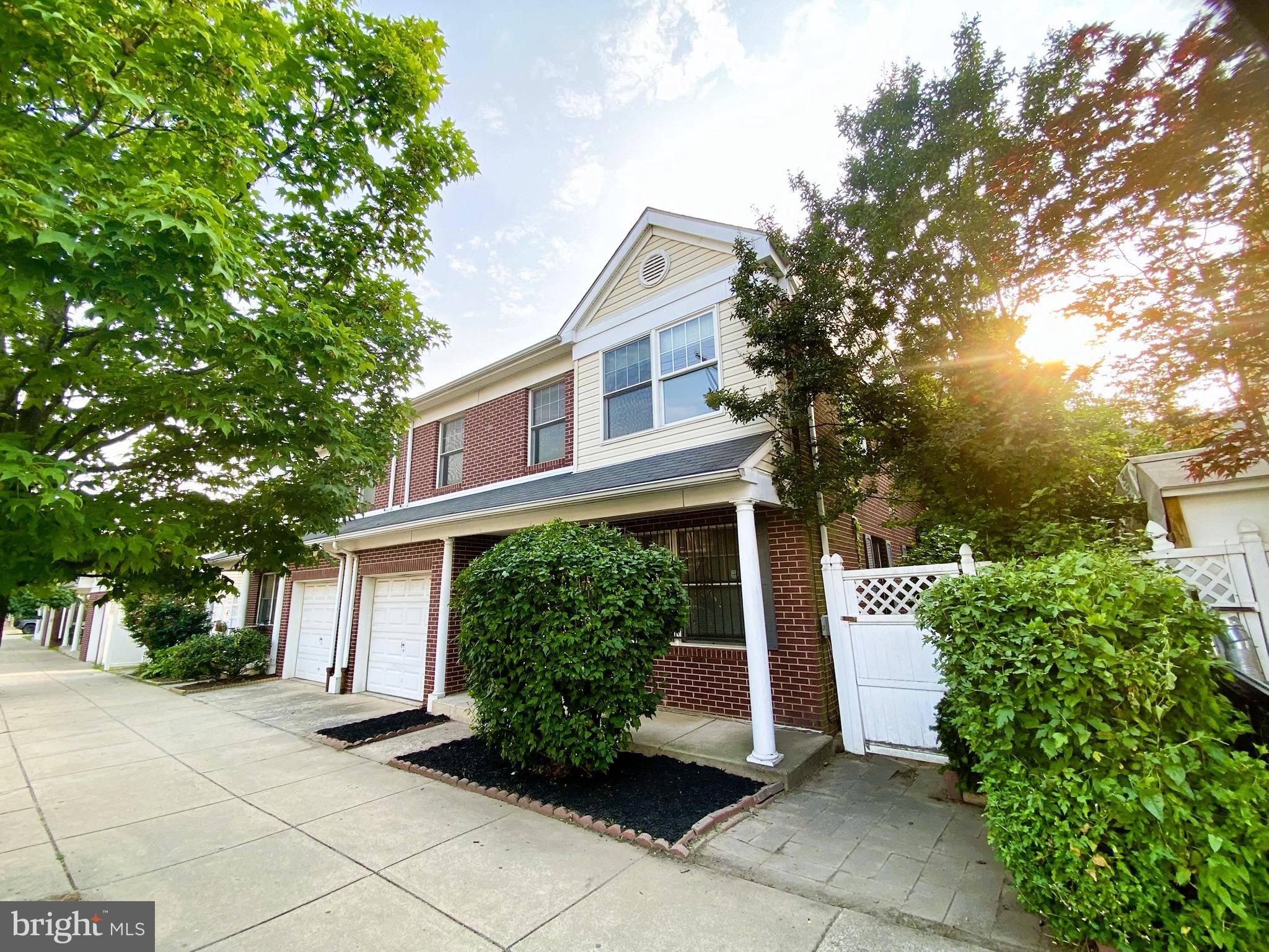 Philadelphia, PA 19147,1328 S 5TH ST