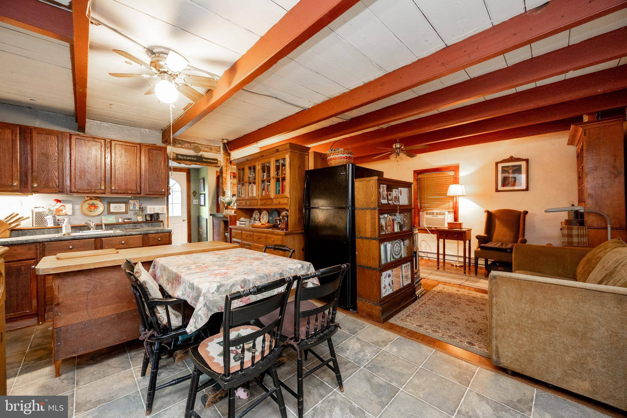 Douglassville, PA 19518,1704 WEAVERTOWN RD