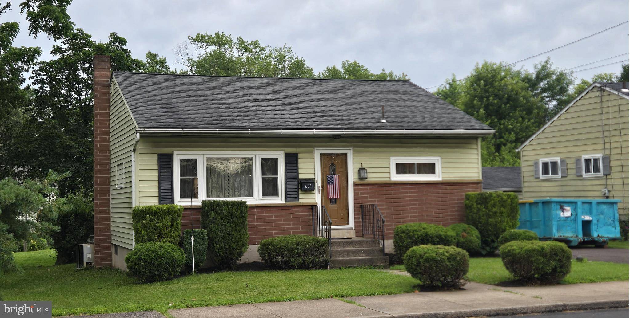 Quakertown, PA 18951,235 S MAIN ST