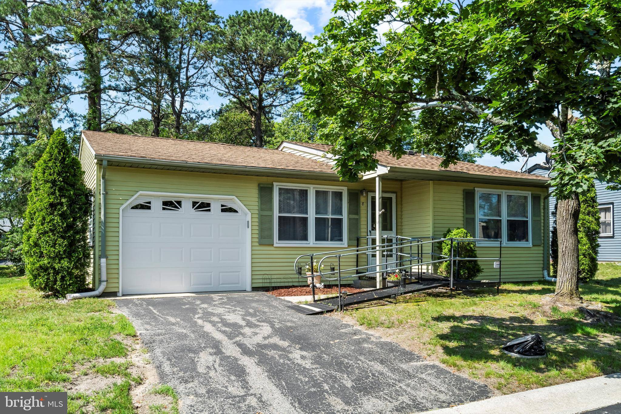Whiting, NJ 08759,8 WESTPORT DR SEC 71 DR