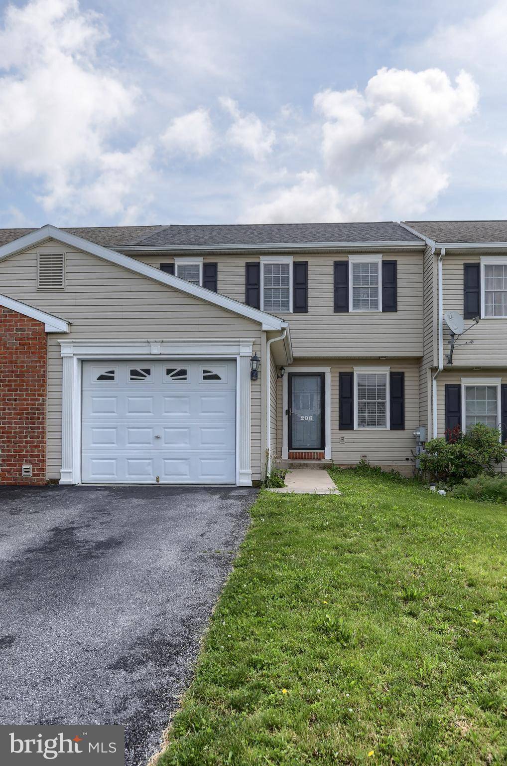 Jonestown, PA 17038,206 LIGHTHOUSE DR