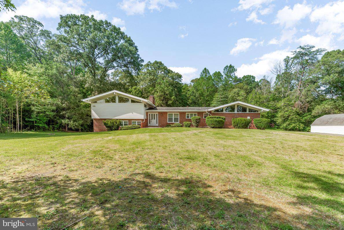 Prince Frederick, MD 20678,995 CLAY HAMMOND RD