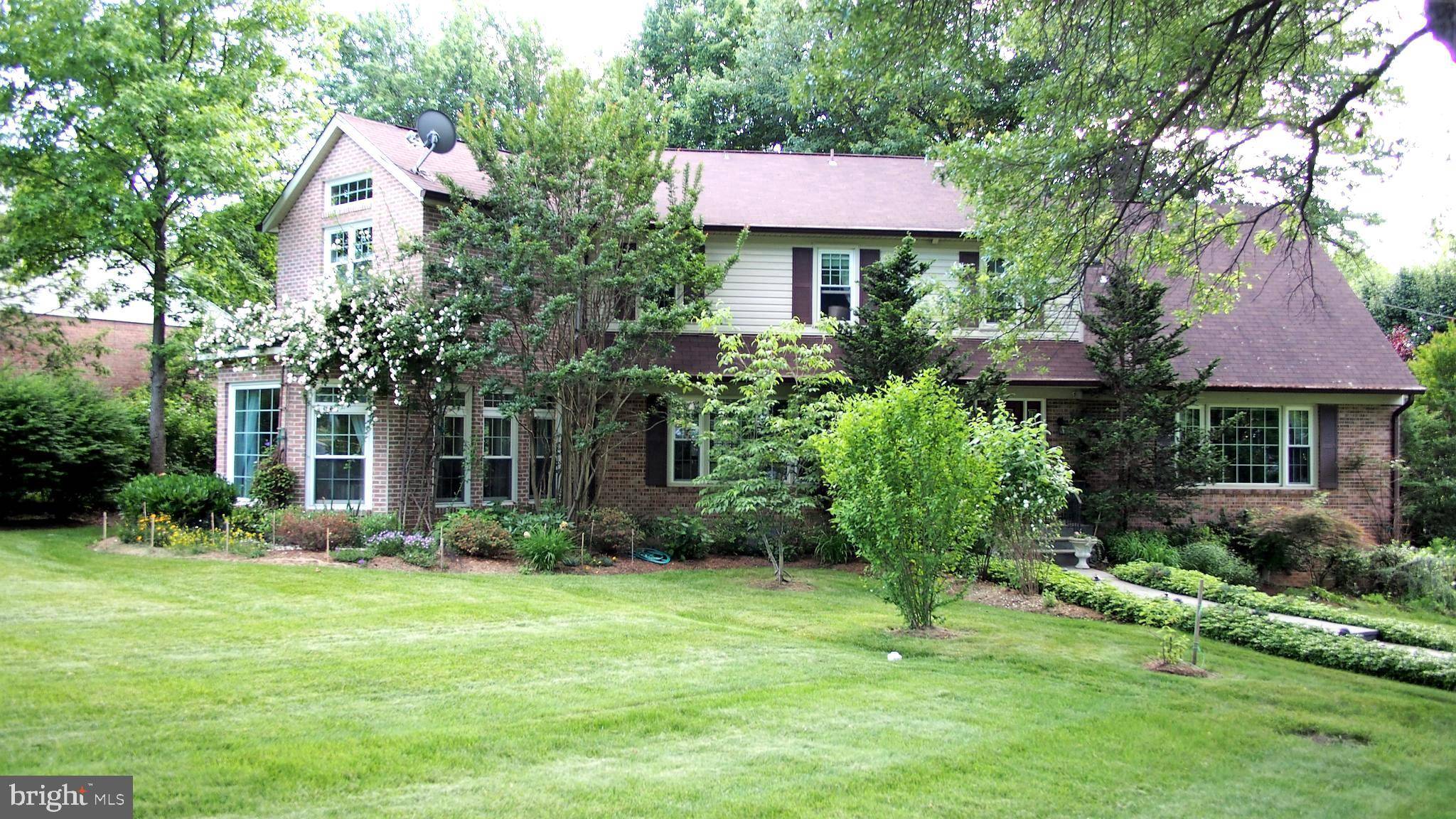 Potomac, MD 20854,1 ORCHARD WAY S