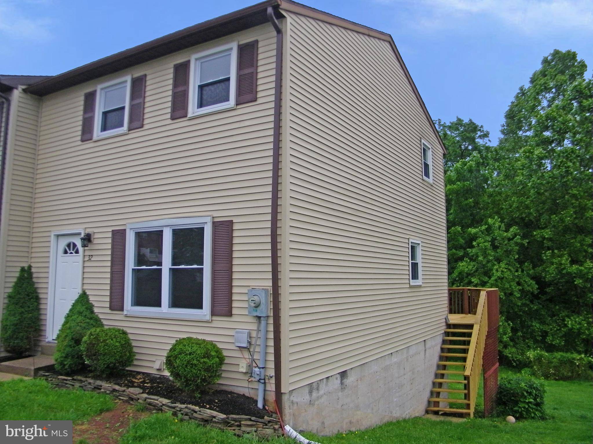 Etters, PA 17319,32 WHITE DOGWOOD DR