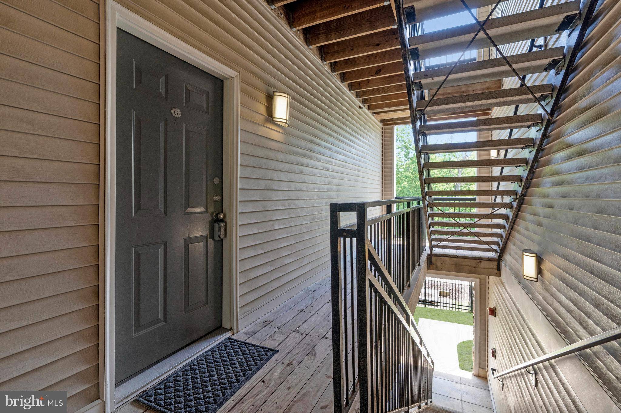 Centreville, VA 20120,13329-G CONNOR DR #G