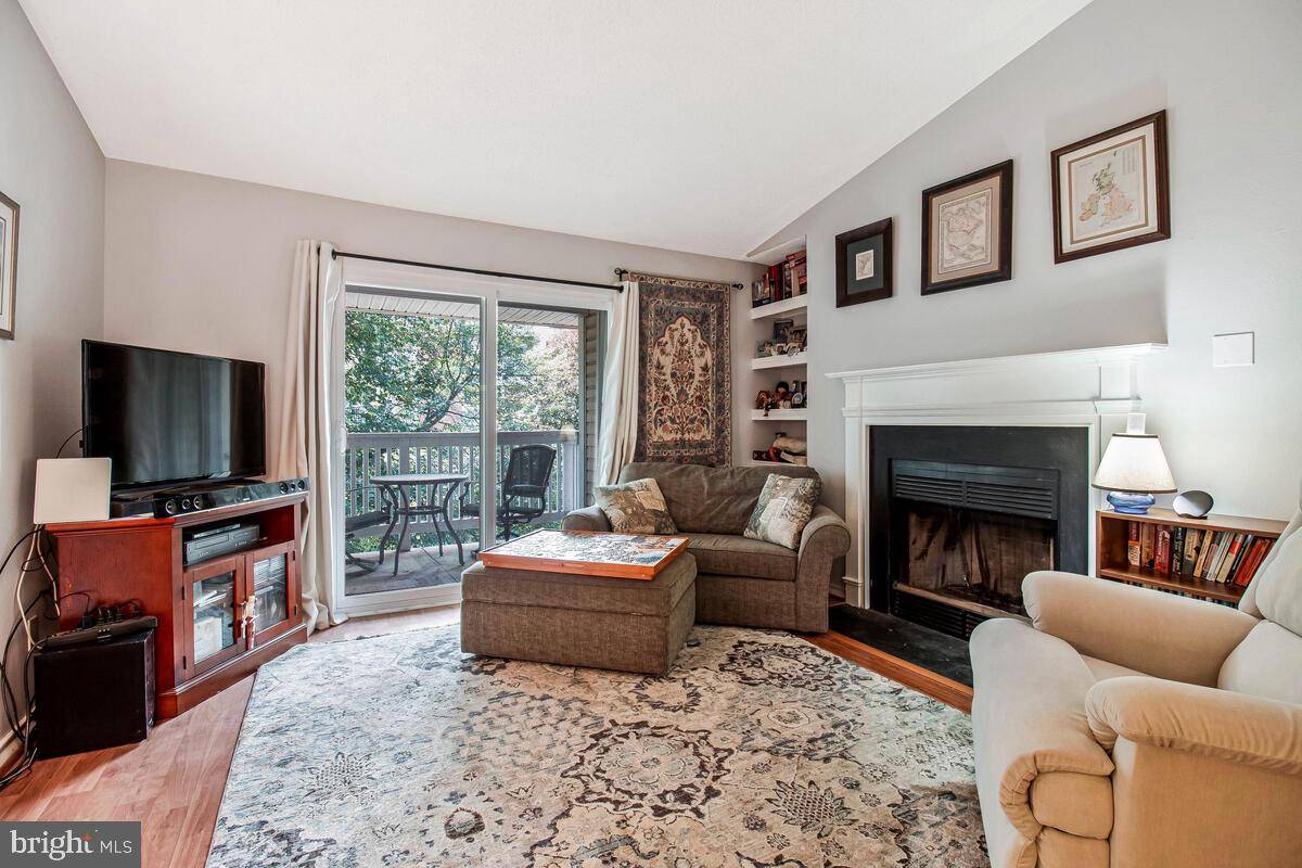 Mclean, VA 22102,1515 LINCOLN WAY #304B