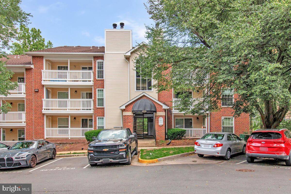 Mclean, VA 22102,1515 LINCOLN WAY #304B