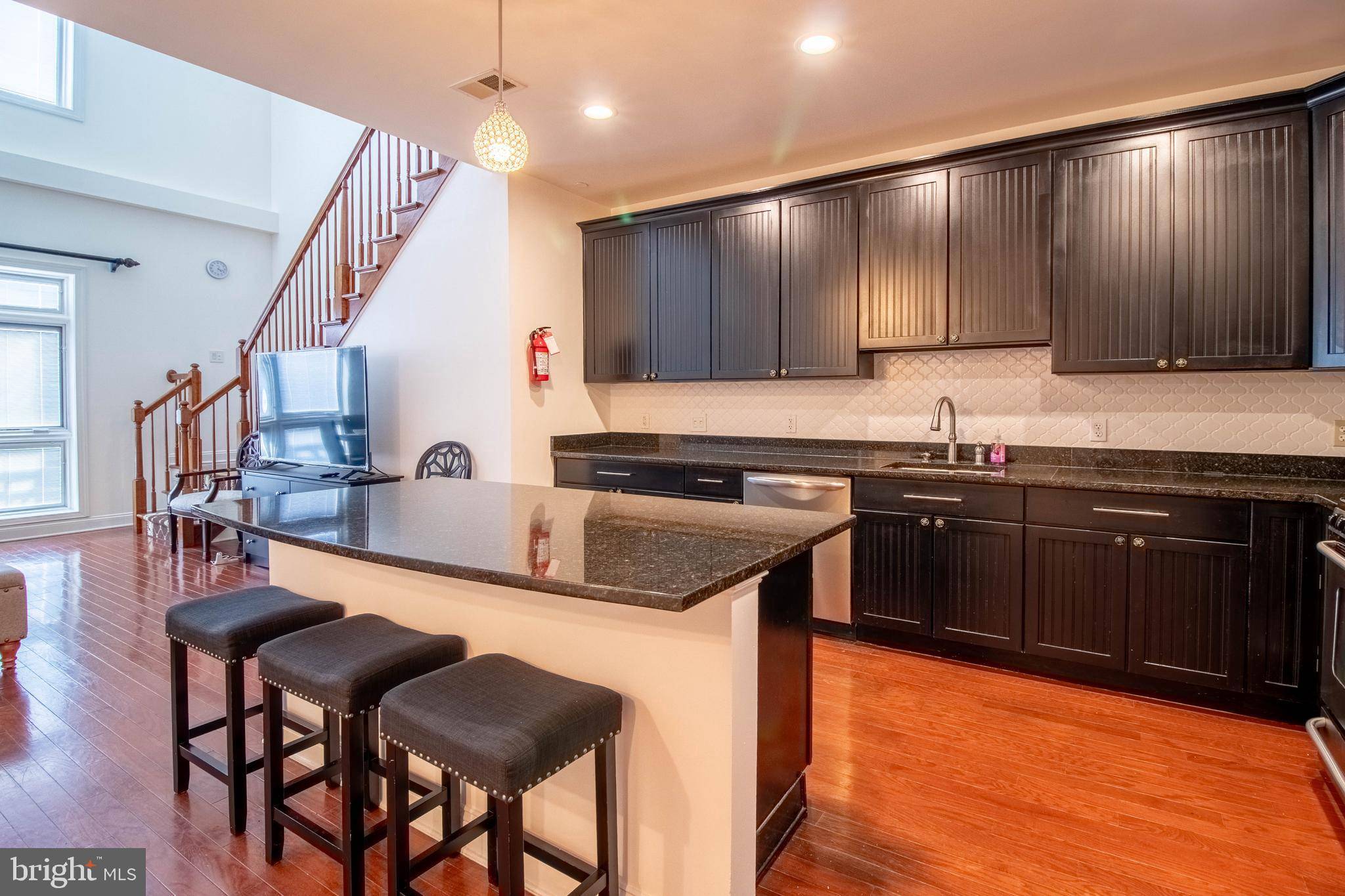 Robbinsville, NJ 08691,2360 ROUTE 33 #301