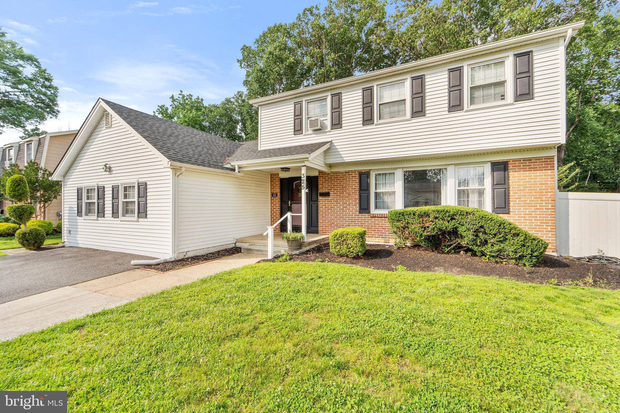 Somerdale, NJ 08083,325 ORCHARD AVE