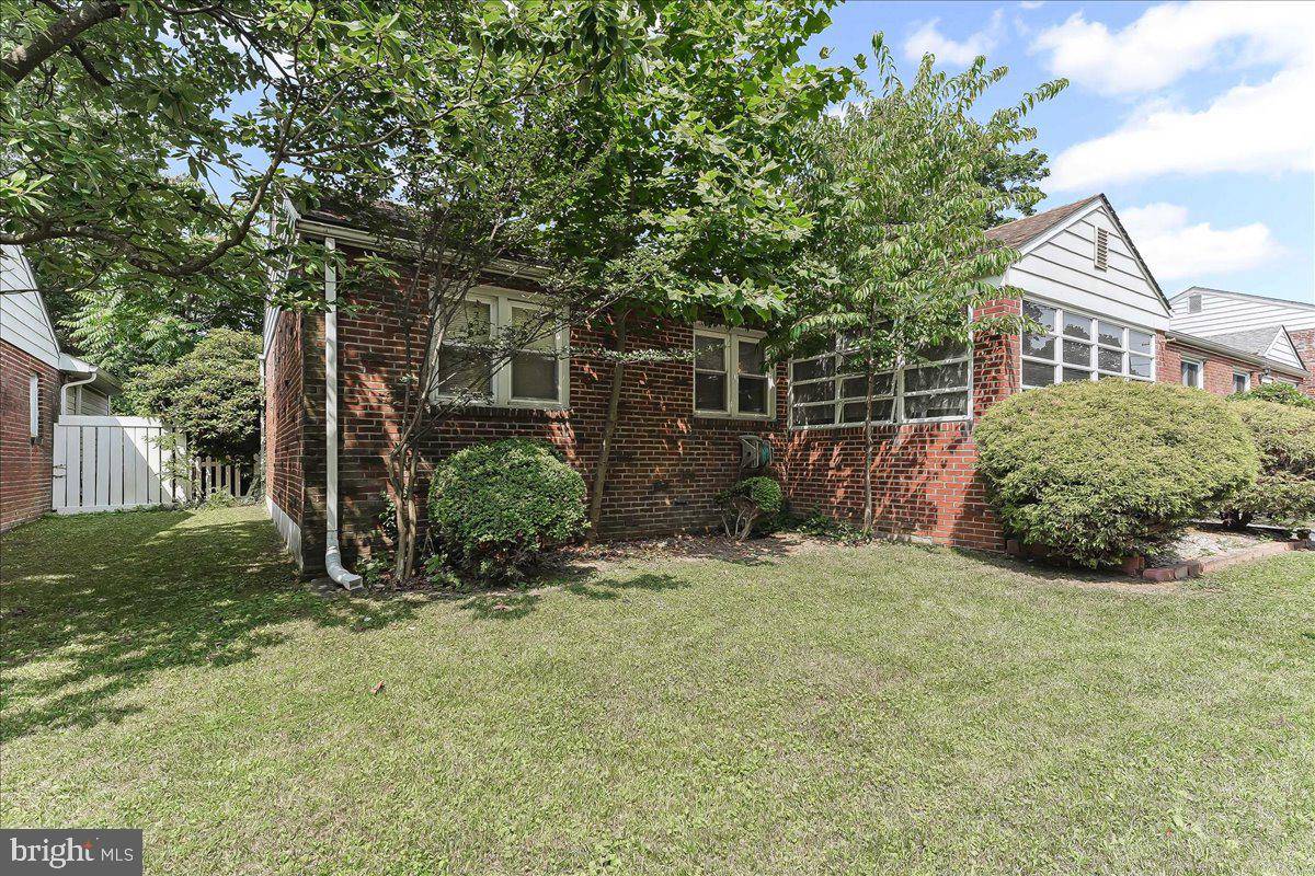 Wilmington, DE 19804,305 ROSEMONT DR