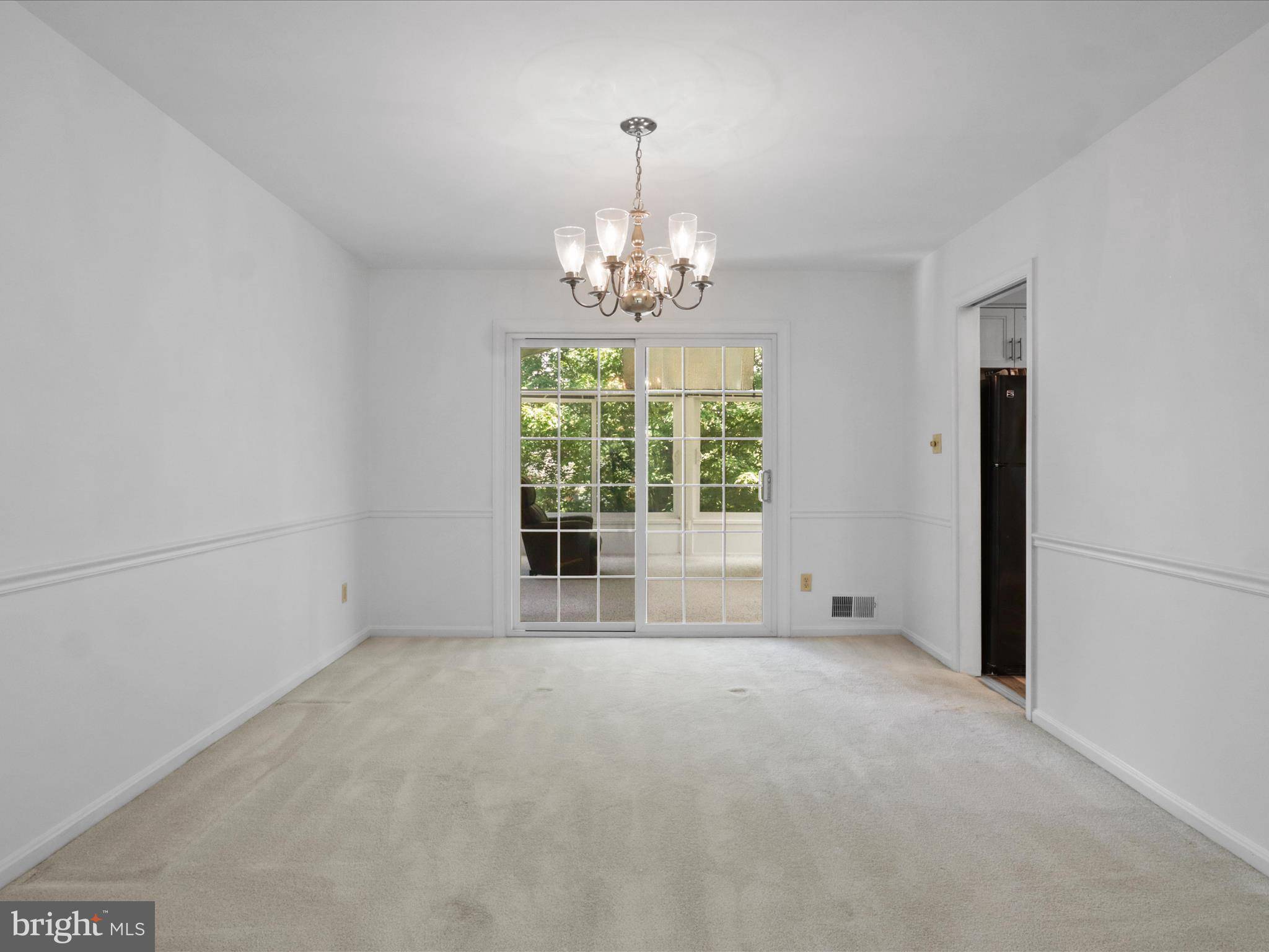 Arlington, VA 22207,4714 38TH PL N