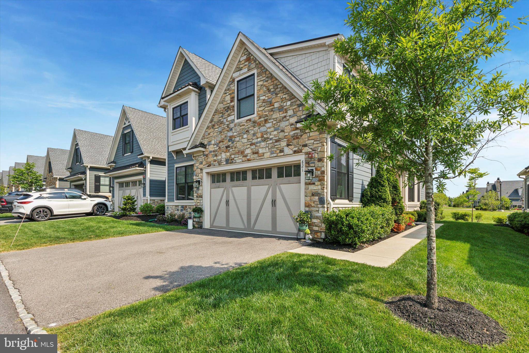 Ambler, PA 19002,821 GREENWICH DR