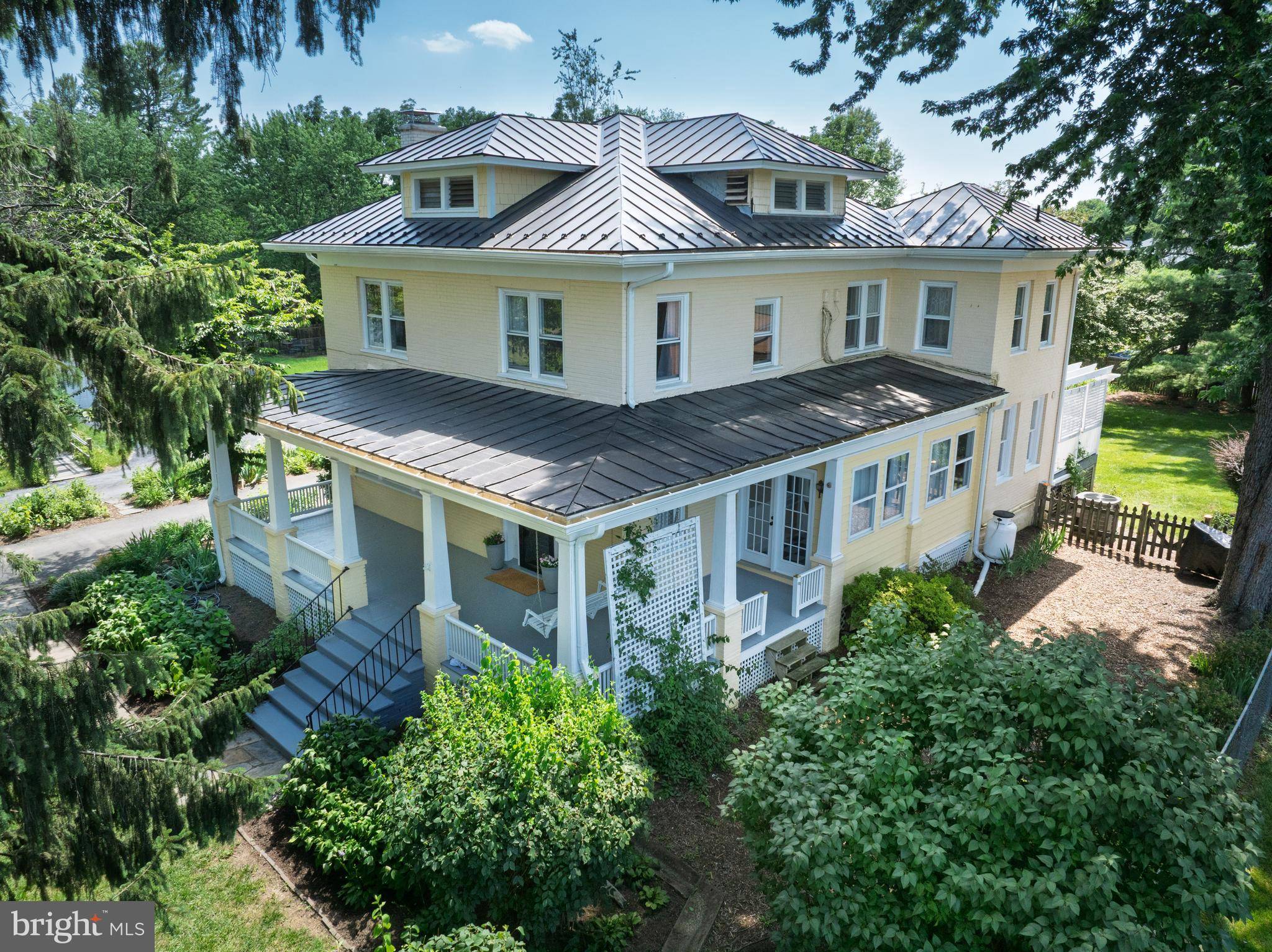 Purcellville, VA 20132,311 S MAPLE AVE