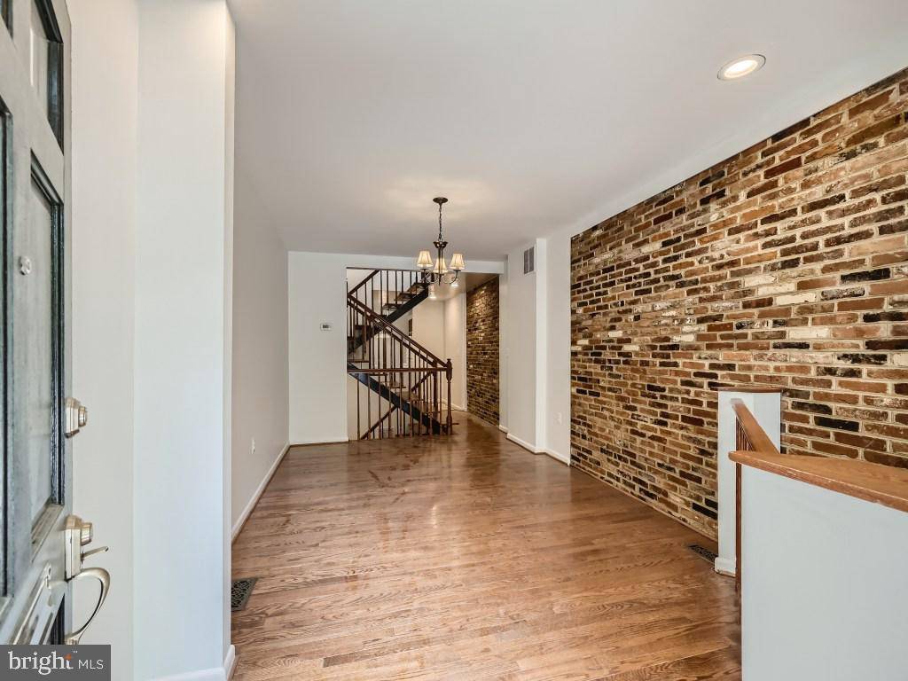 Baltimore, MD 21230,827 S CHARLES ST