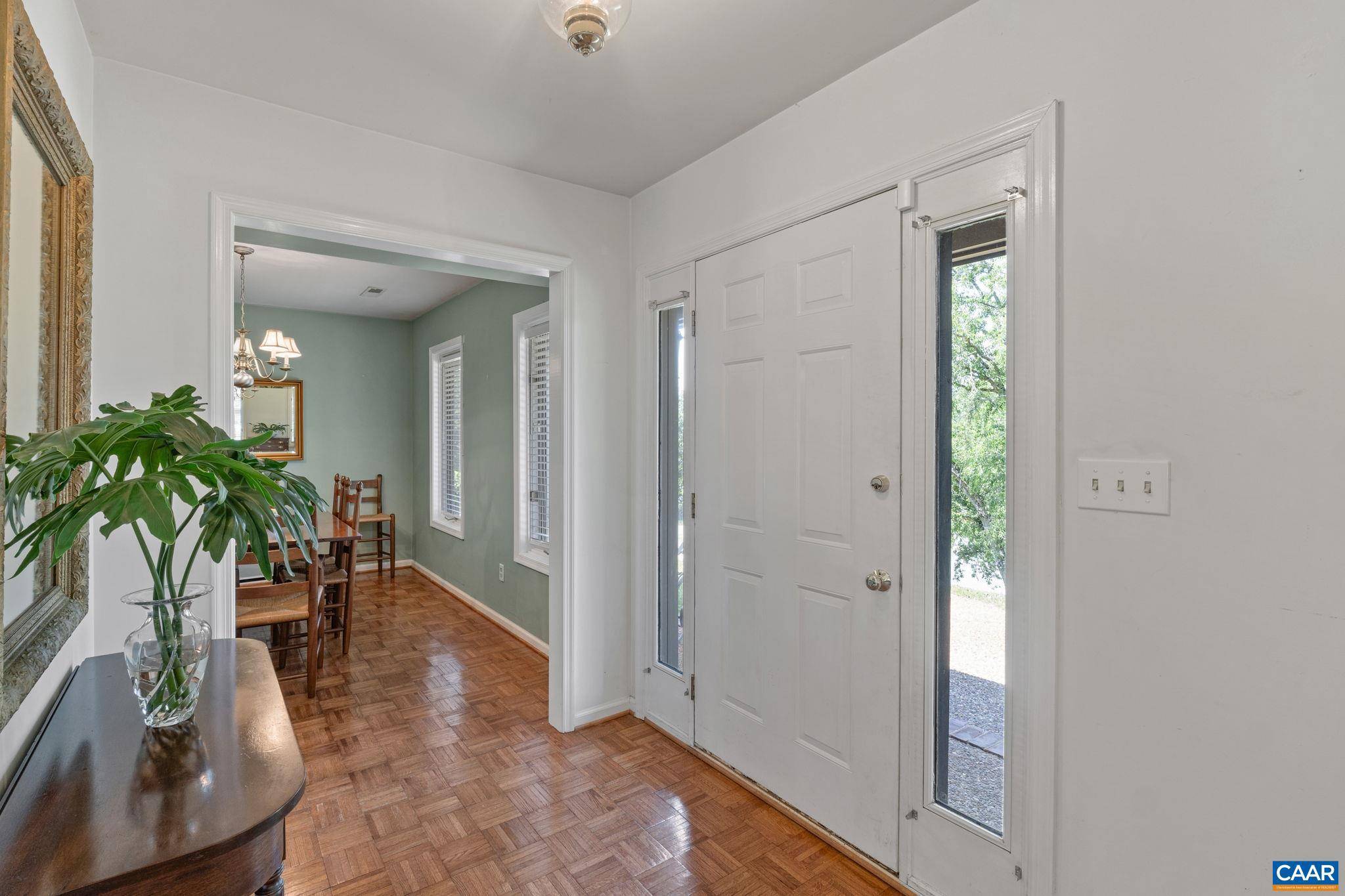 Charlottesville, VA 22901,4870 MECHUMS RIVER RD