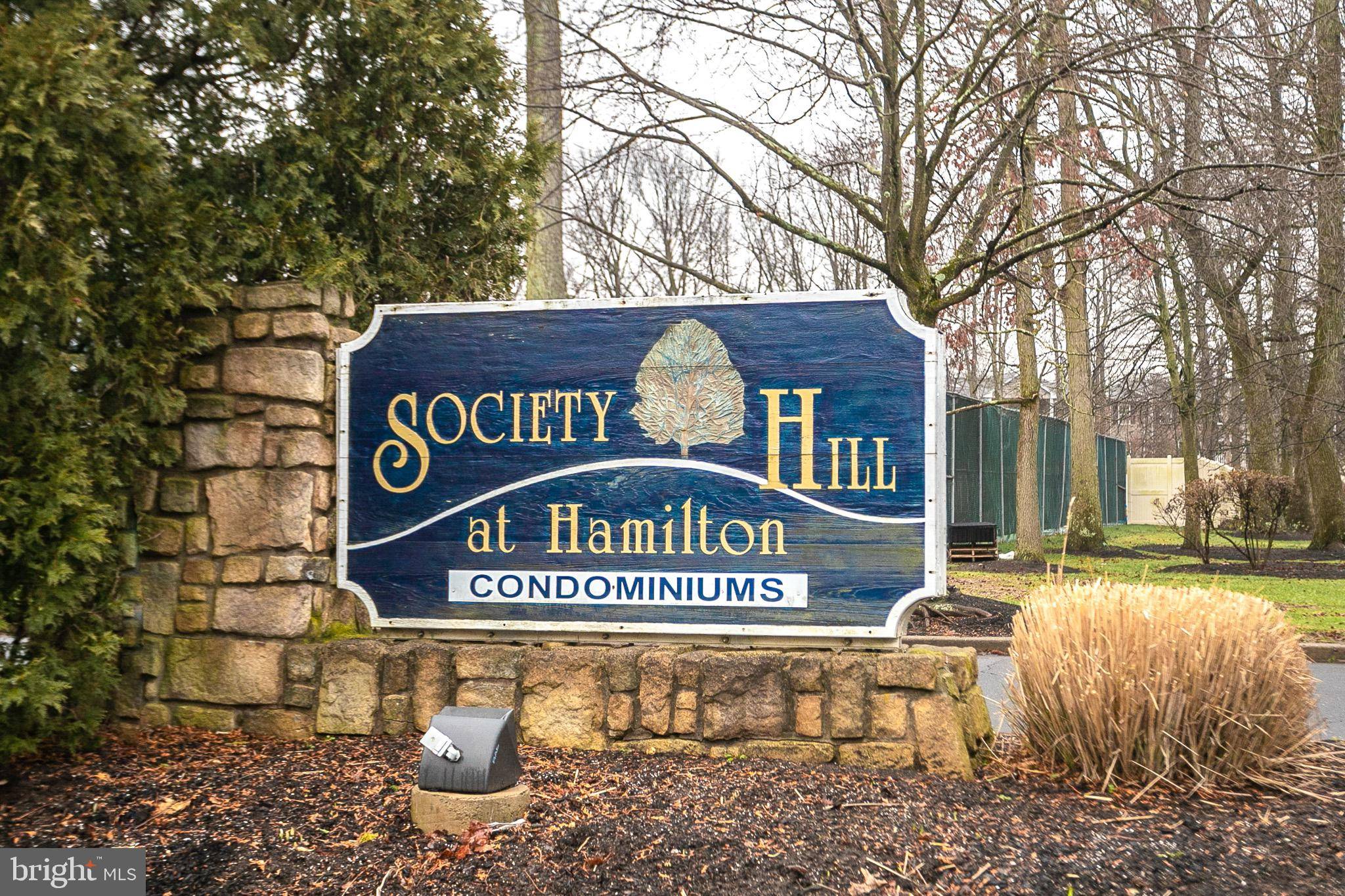 Hamilton, NJ 08619,8 CHEVERNY CT