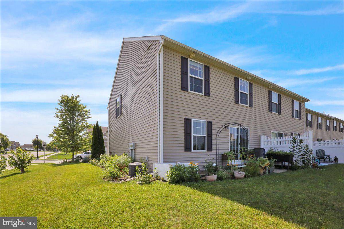 Palmyra, PA 17078,284 S VILLAGE CIR