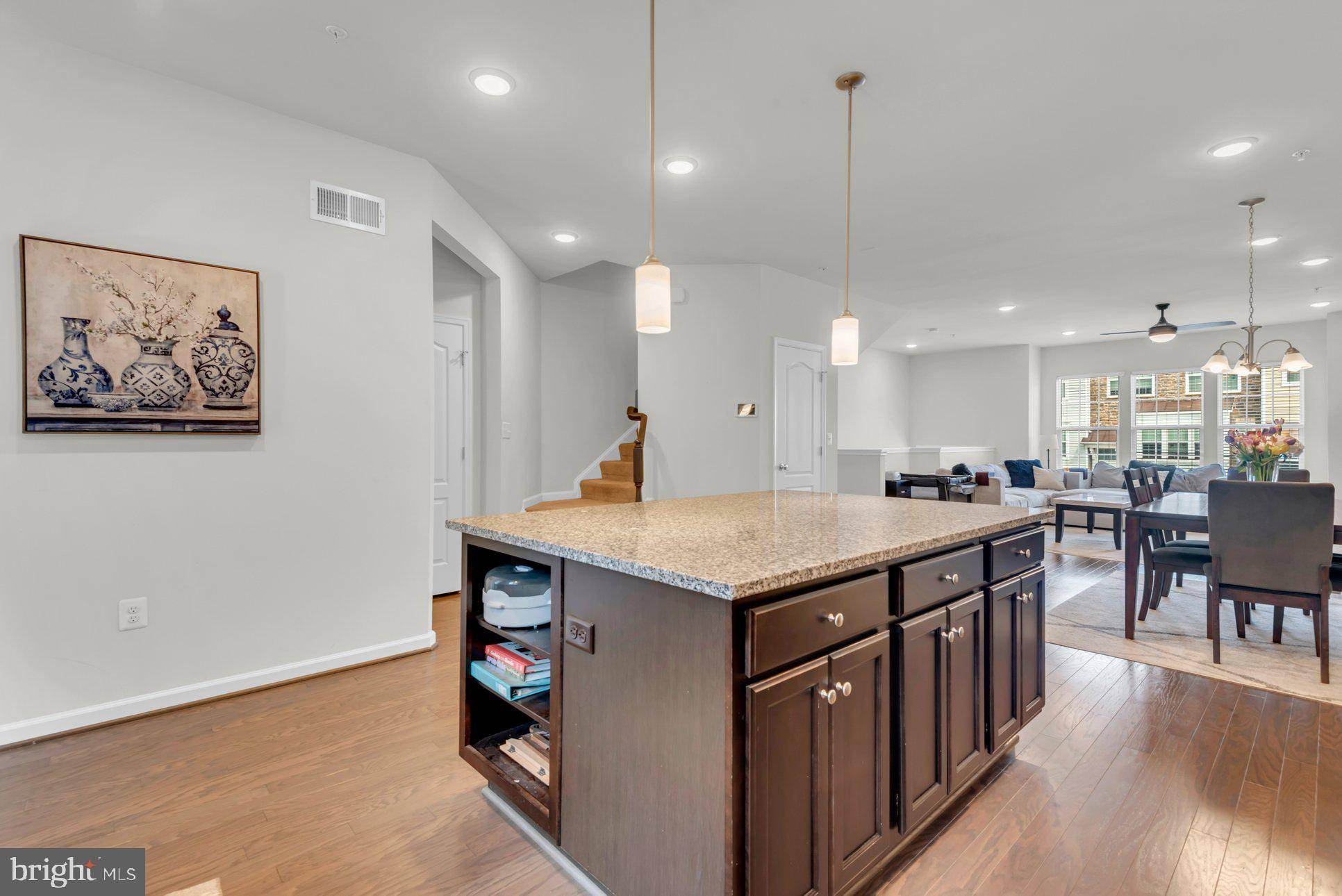 Hanover, MD 21076,8321 MEADOWOOD DR