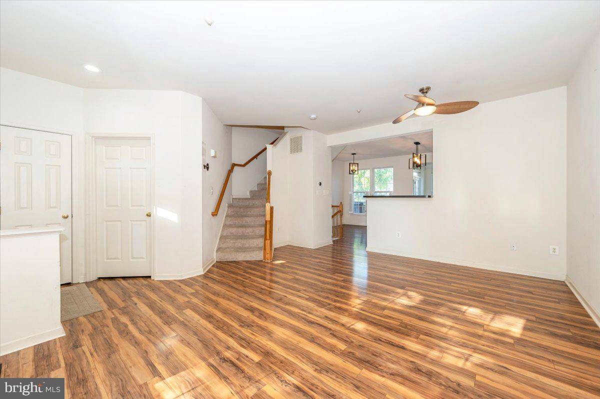Frederick, MD 21701,1724 DERRS SQ E
