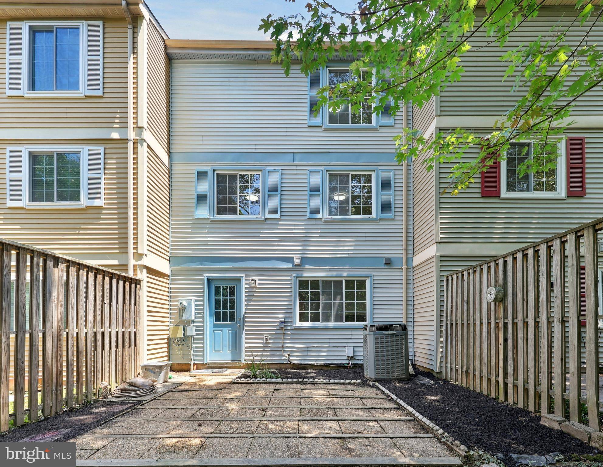 Reston, VA 20194,1632 BARNSTEAD DR