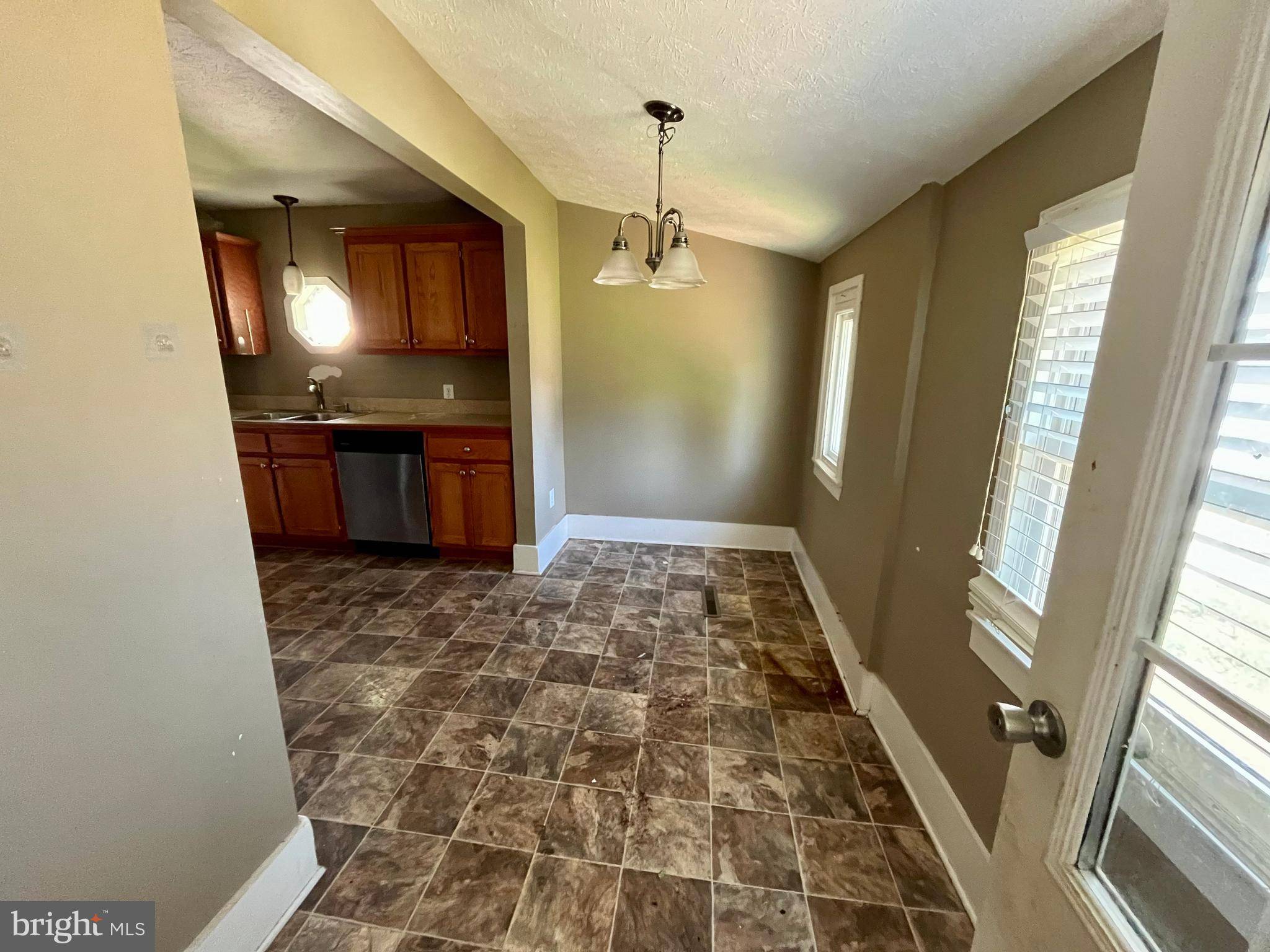 Staunton, VA 24401,1112 BUTLER ST