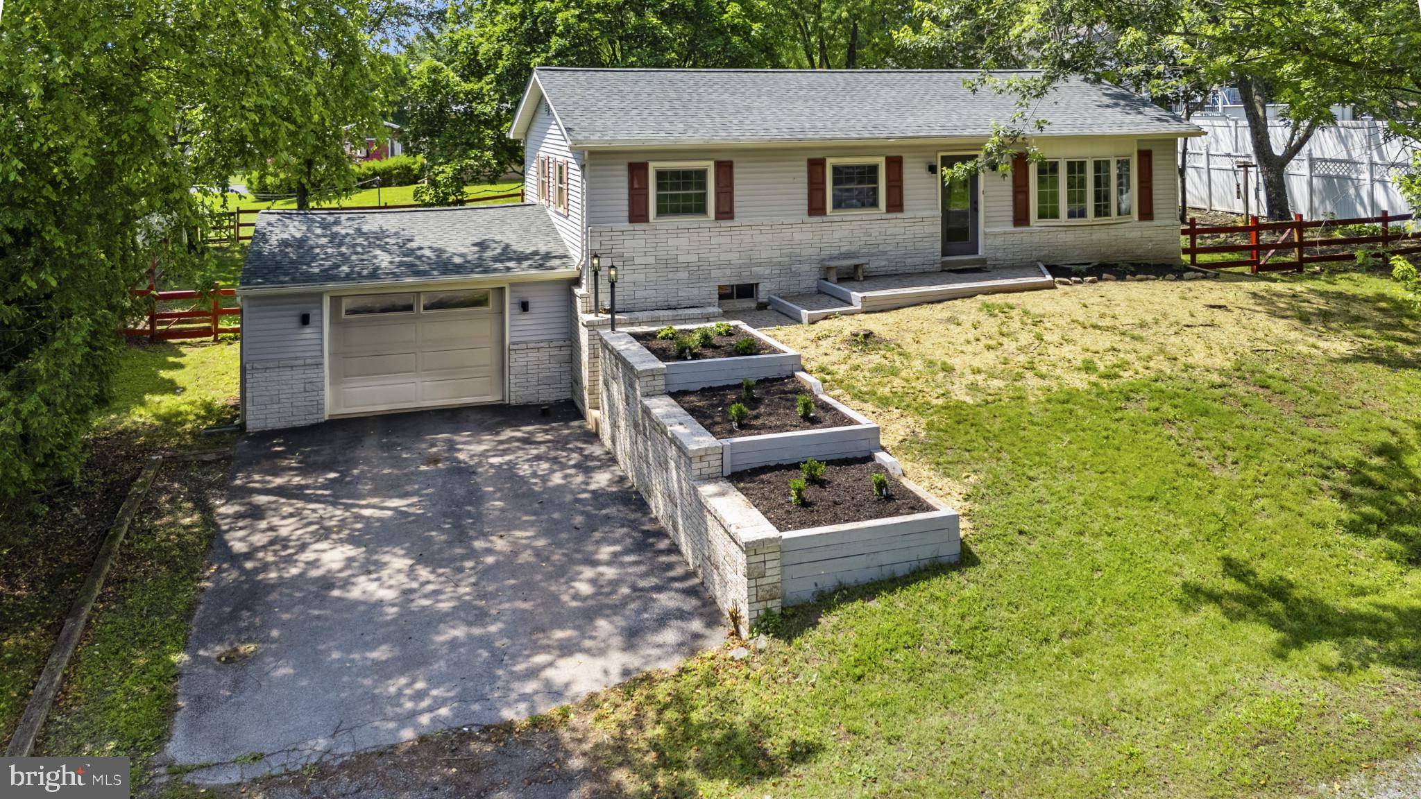 Birdsboro, PA 19508,25 LAUREL AVE