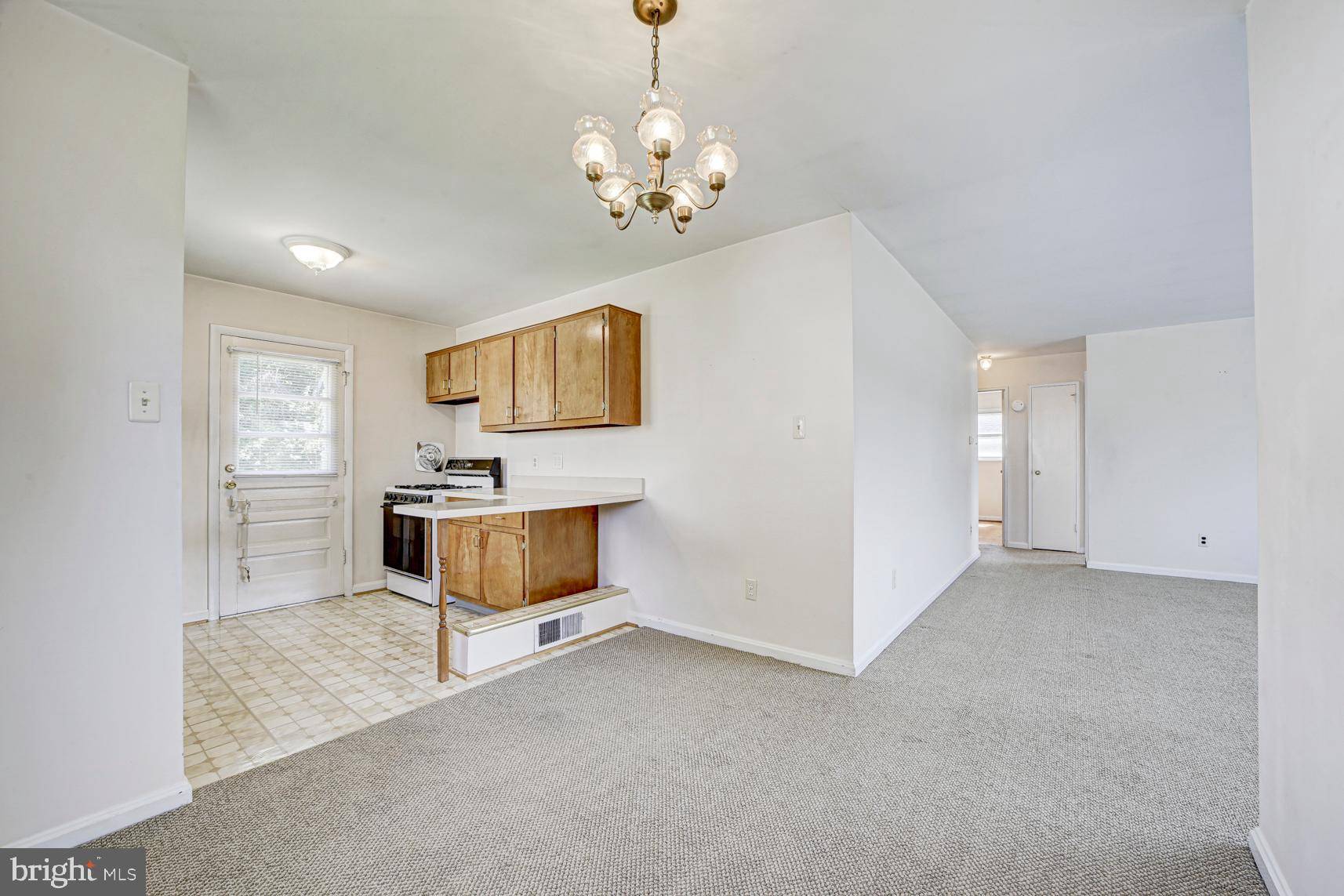 College Park, MD 20740,5122 NIAGARA PL