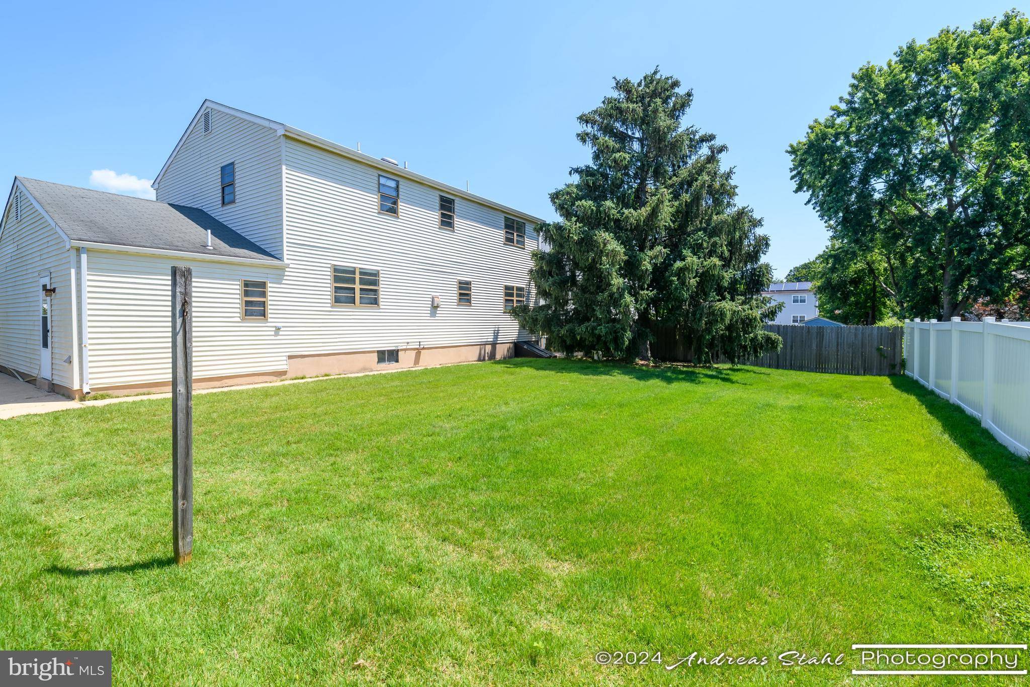 Newark, DE 19713,47 ROBERT OAKES DR
