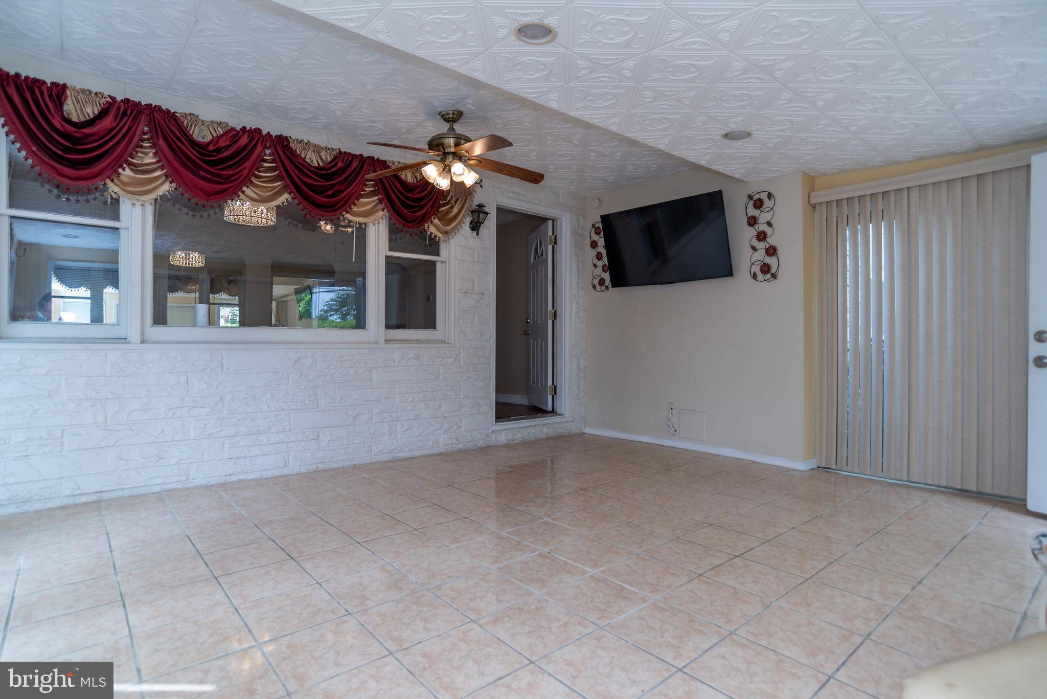 Croydon, PA 19021,1114 STATE RD
