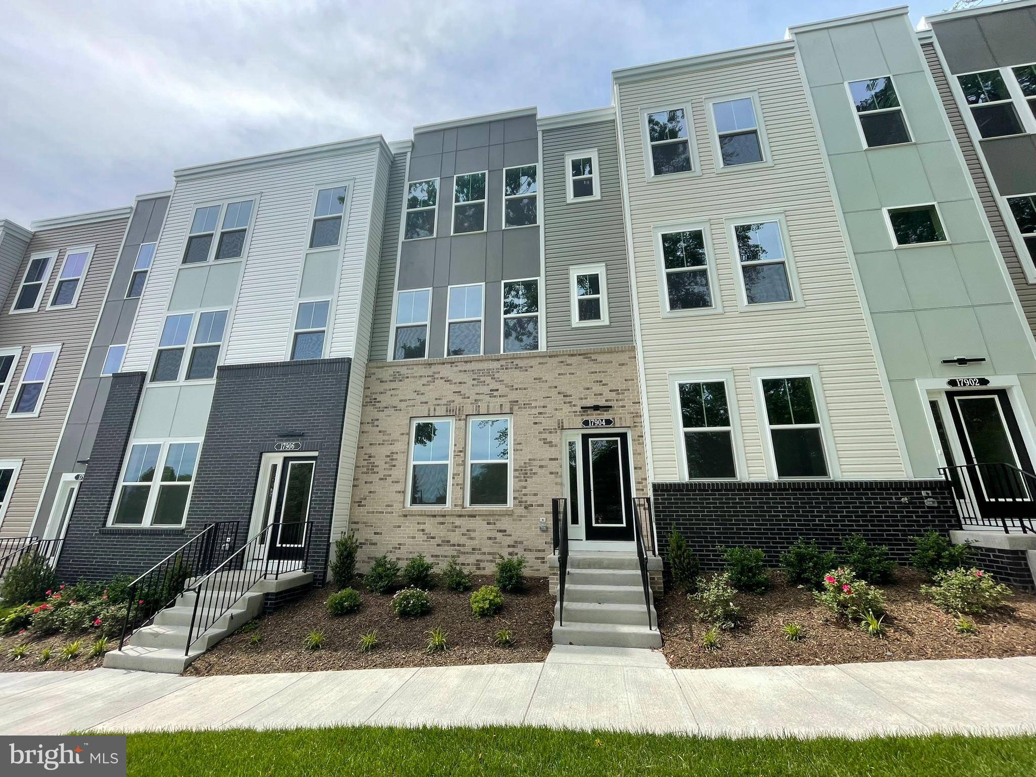 Dumfries, VA 22026,17944 ALICIA AVE
