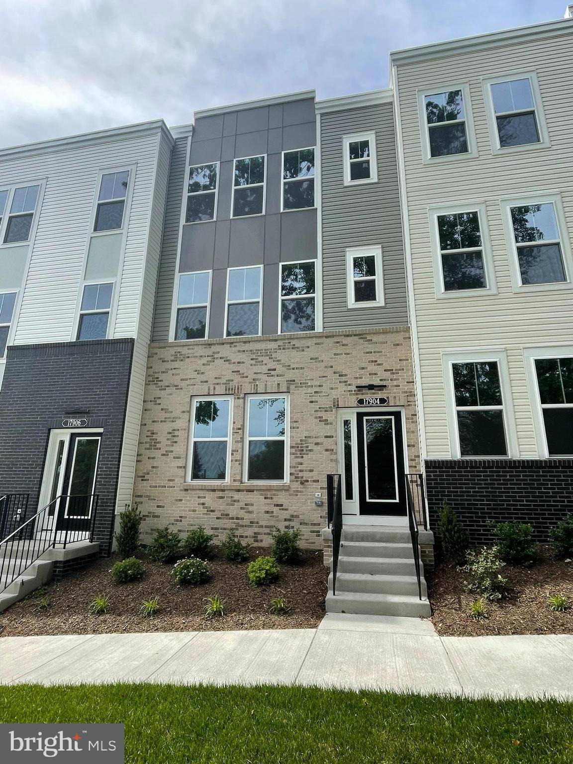 Dumfries, VA 22026,17944 ALICIA AVE