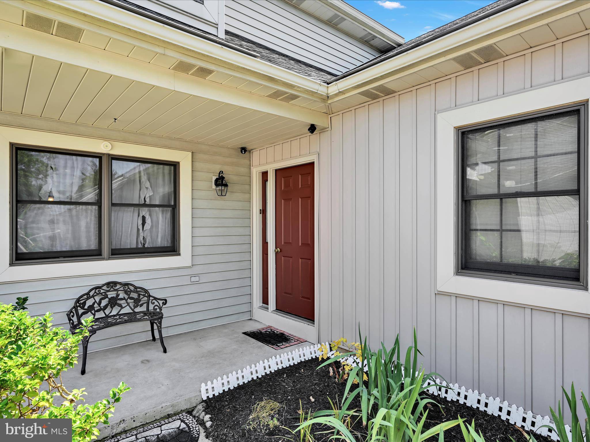 Elizabethtown, PA 17022,9 SHYBROOK CT