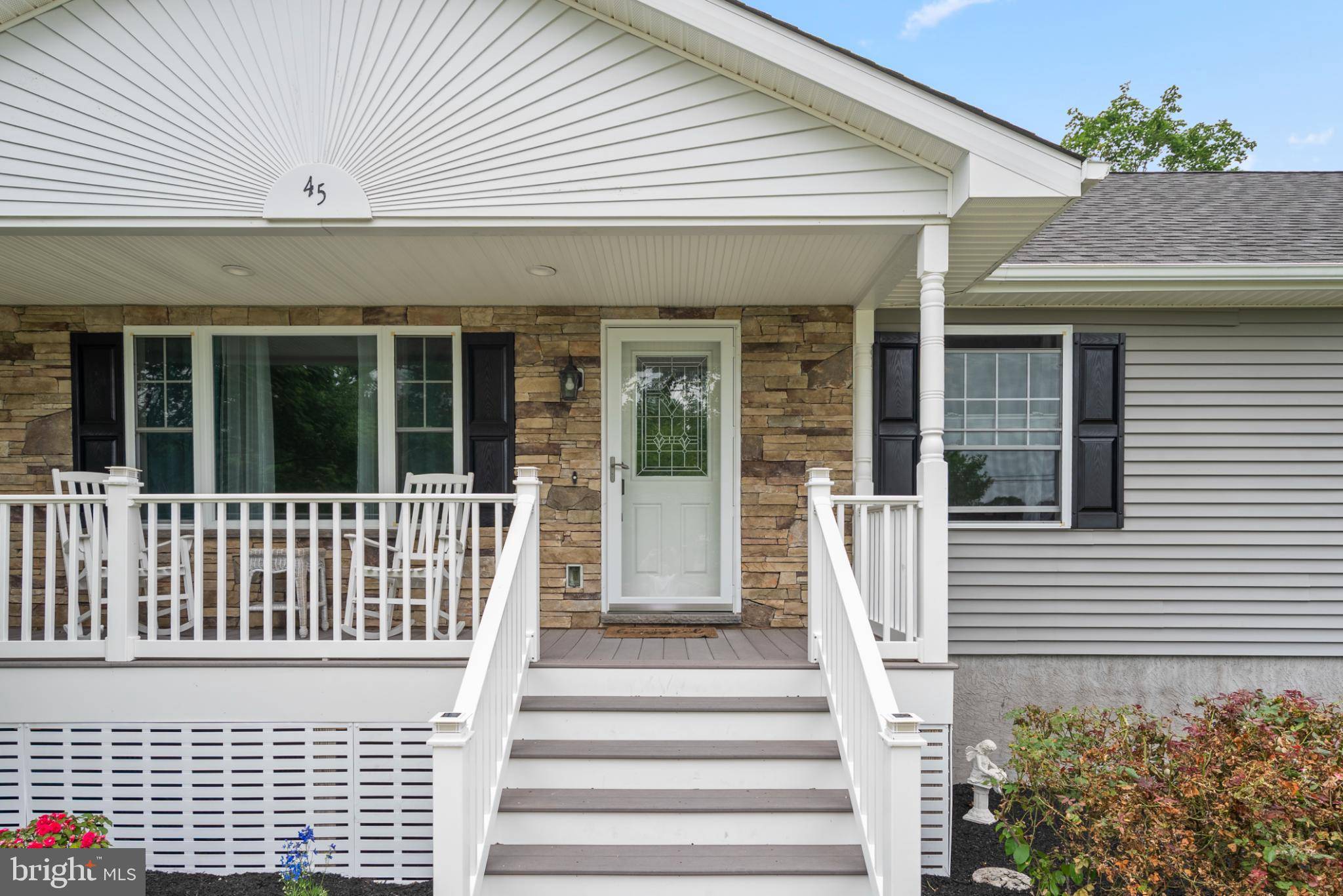 Pennsville, NJ 08070,45 CHESTNUT ST