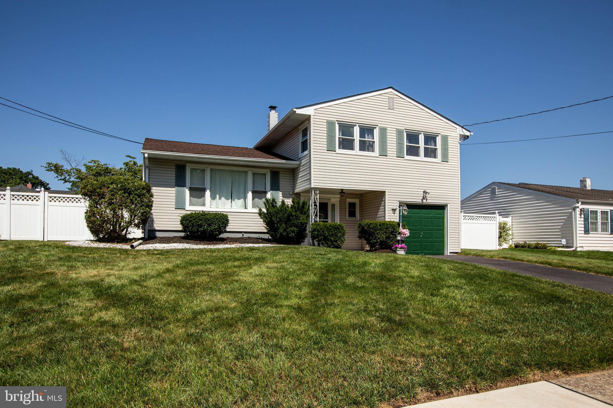 Hamilton, NJ 08690,29 WESLEYAN DR