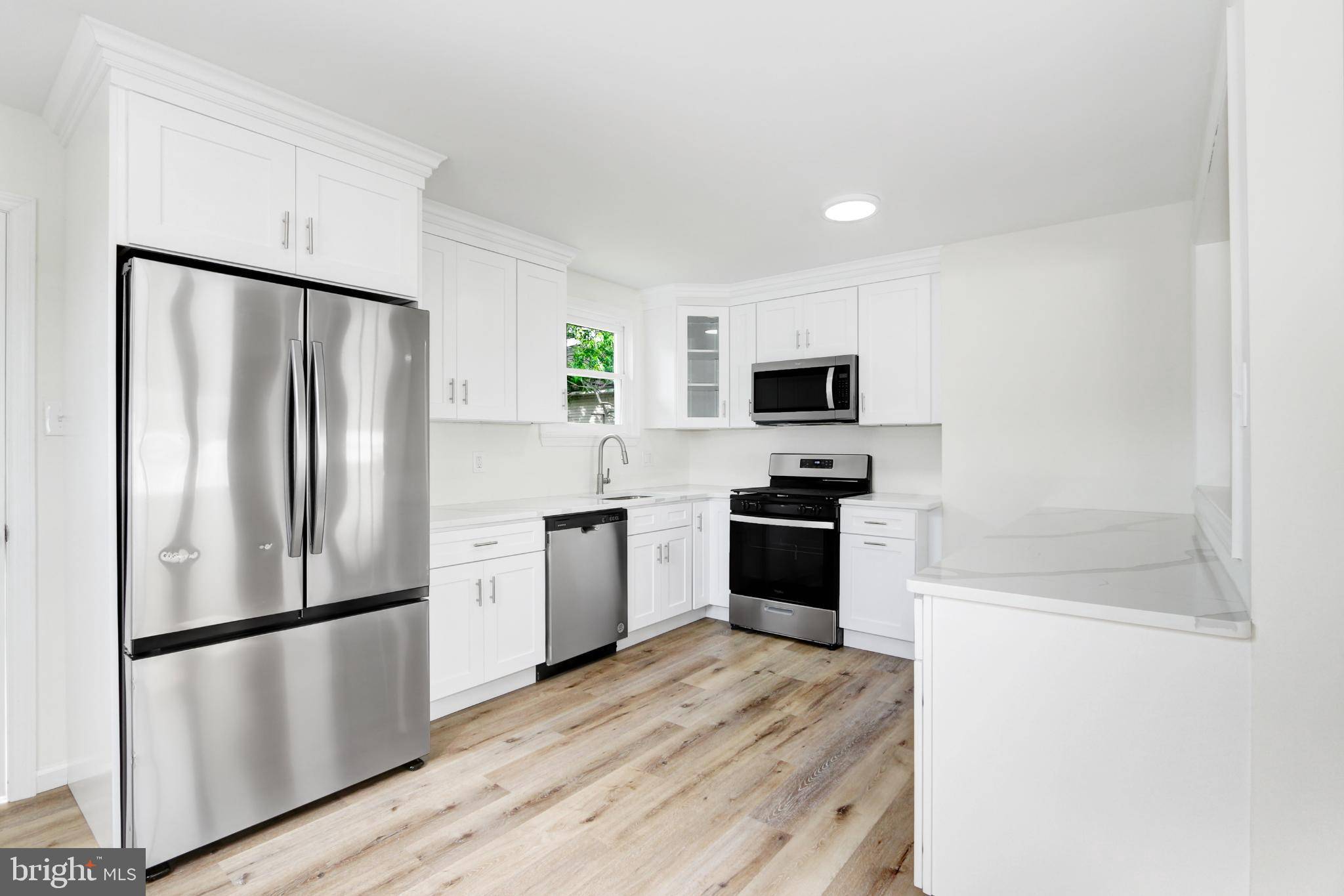 Pleasantville, NJ 08232,707 NEW MAPLE RD