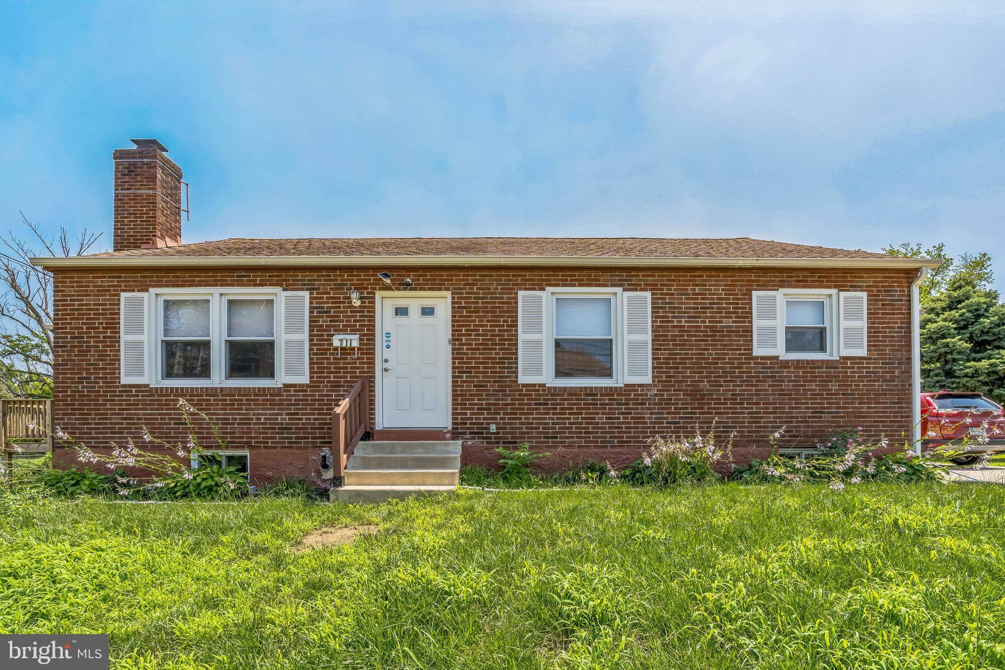 Sharon Hill, PA 19079,711 POPLAR ST